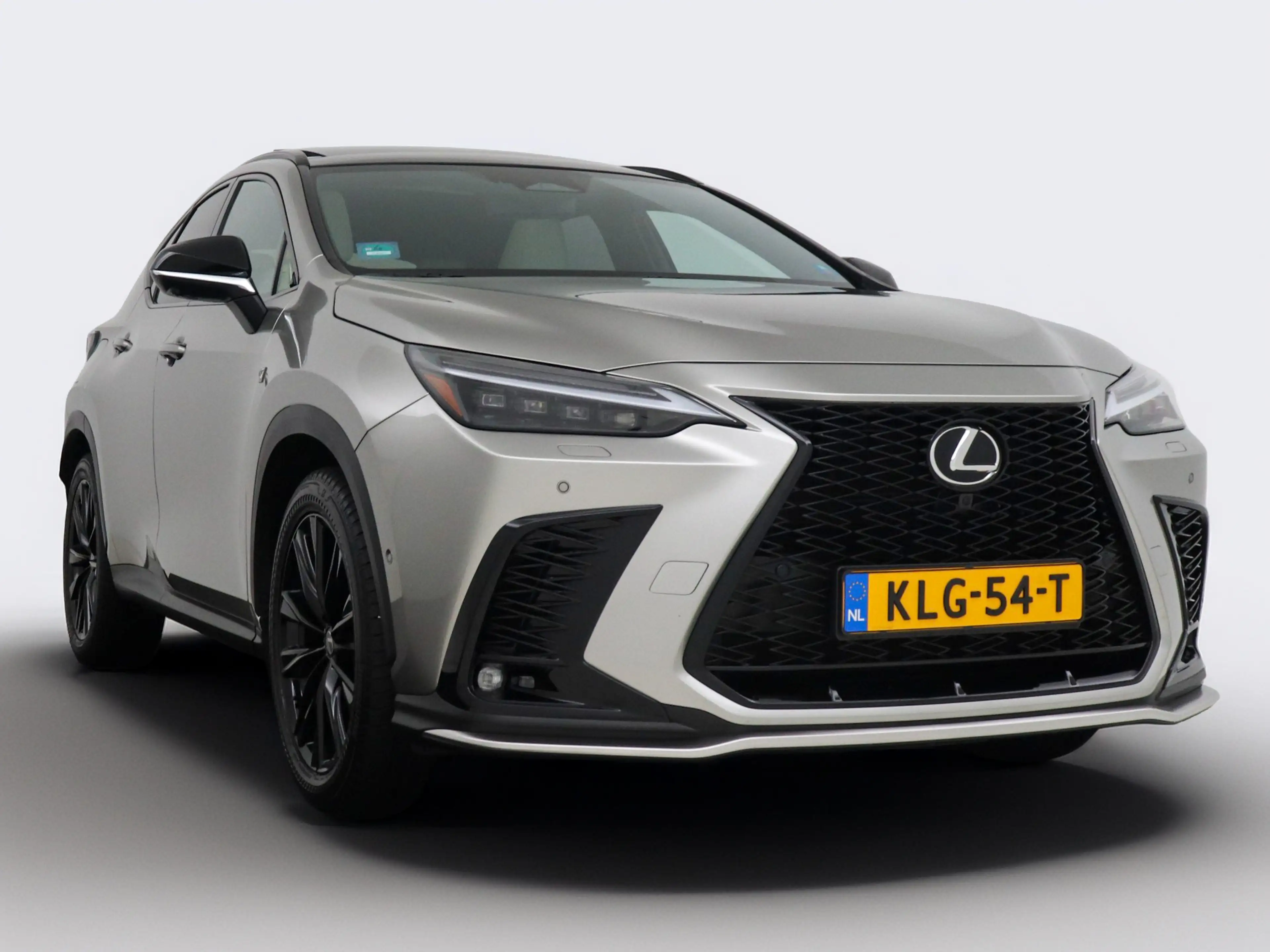 Lexus NX 450h+ AWD F SPORT Line Schuif/kantel dak — photo 15