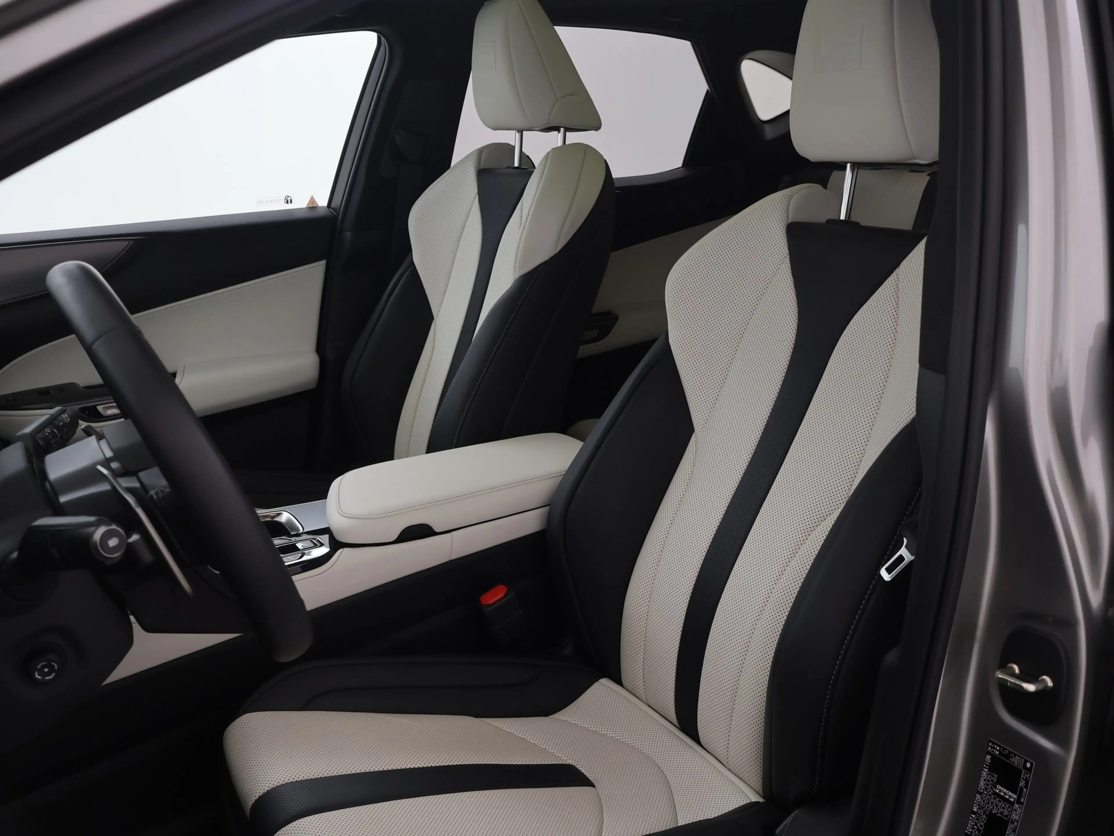 Lexus NX 450h+ AWD F SPORT Line Schuif/kantel dak — photo 9