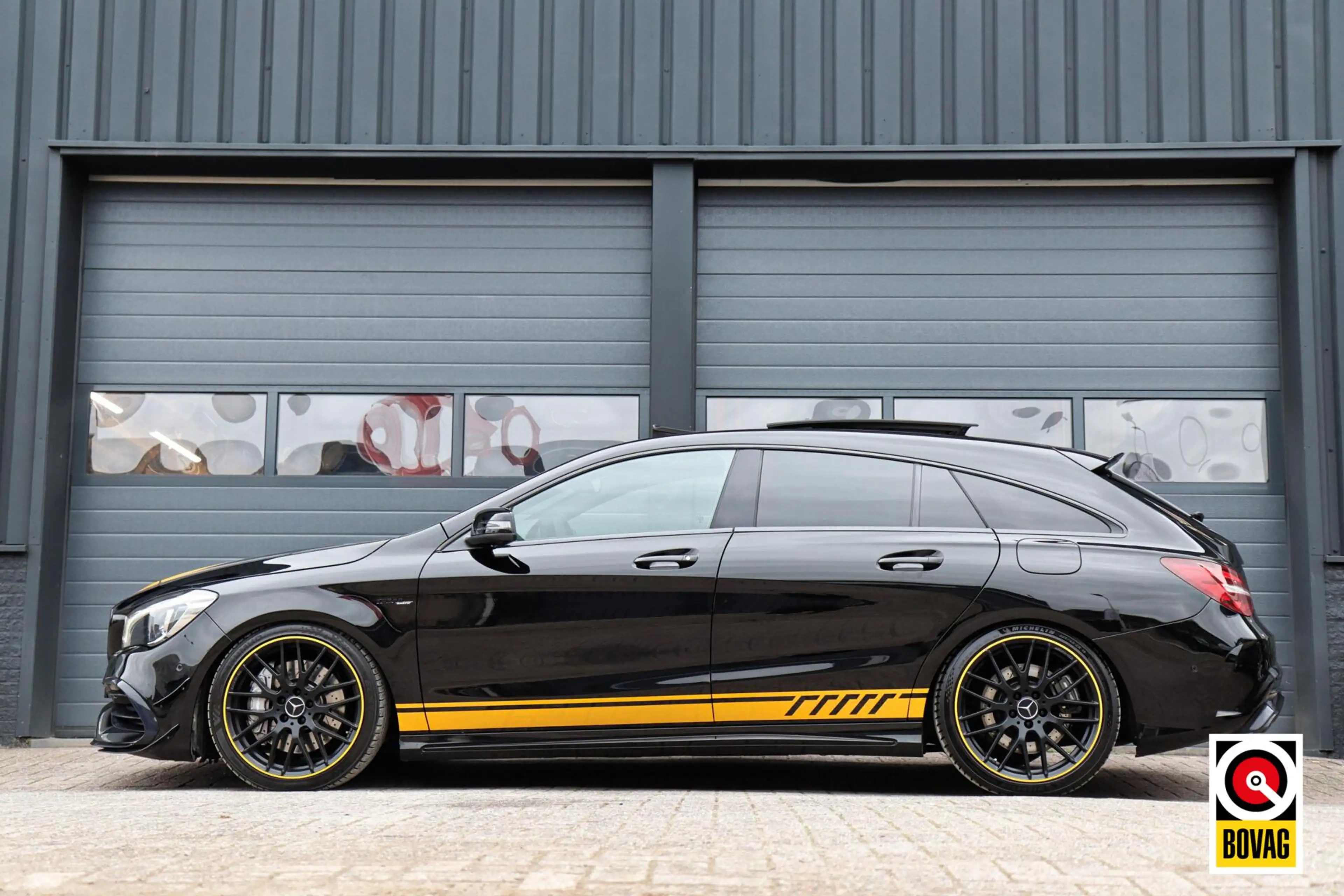 Mercedes-Benz CLA 45 AMG Shooting Brake 4MATIC Yellow Night Edition /PANODA — photo 2