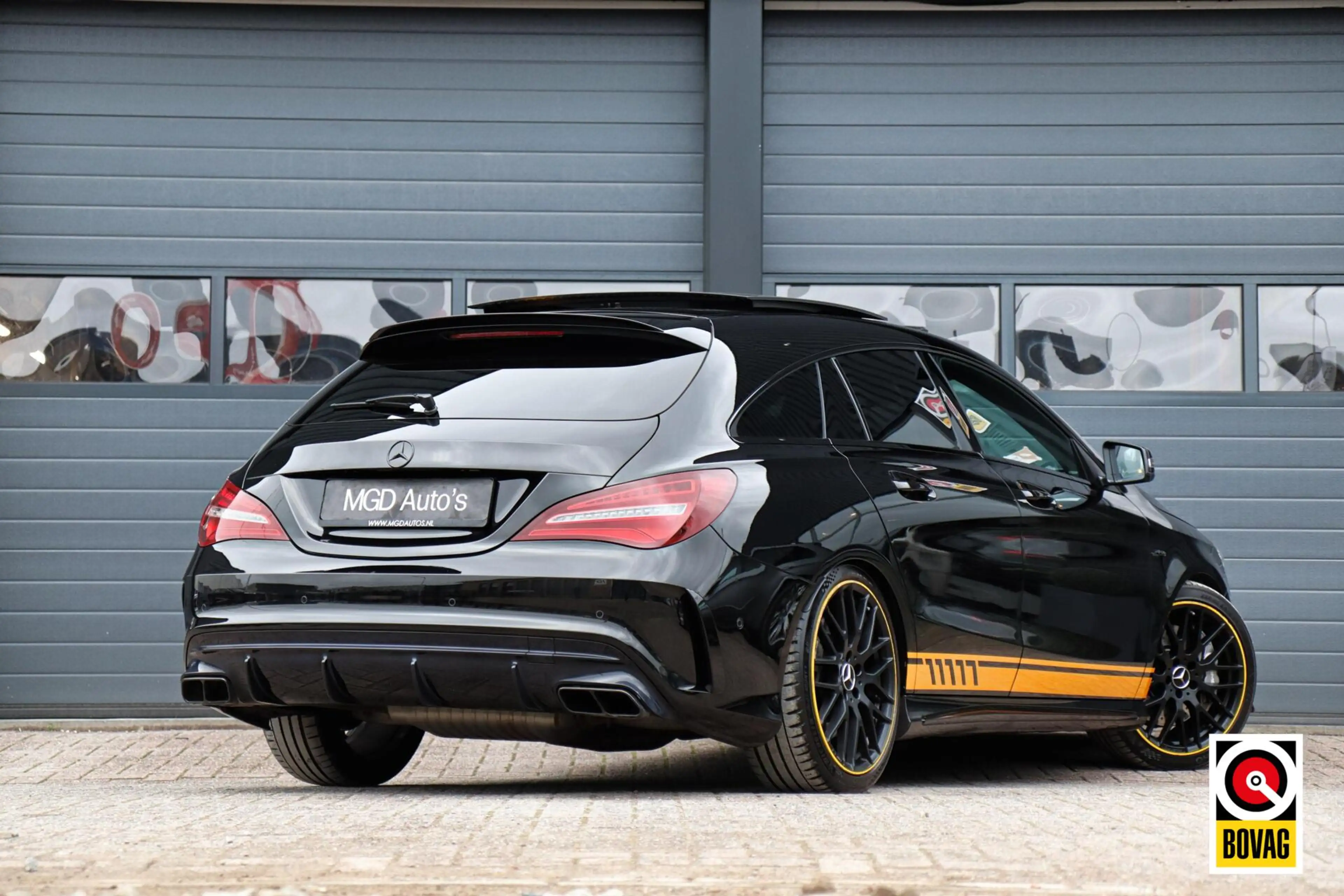 Mercedes-Benz CLA 45 AMG Shooting Brake 4MATIC Yellow Night Edition /PANODA — photo 4
