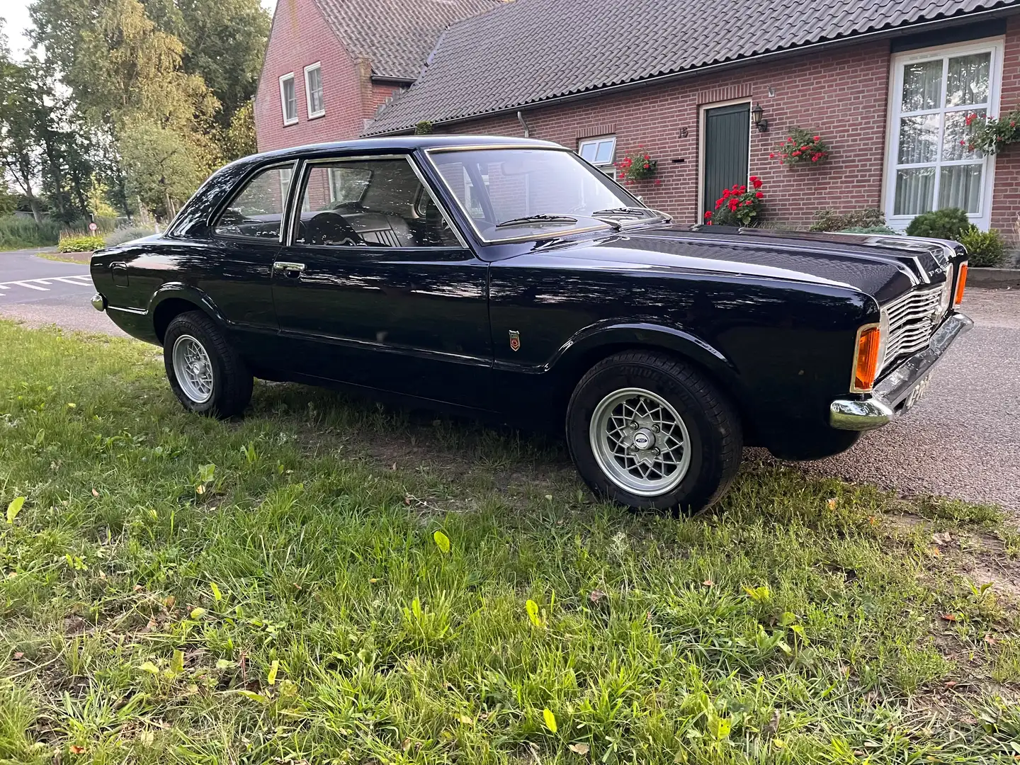 Ford Taunus 2.3 V6 2-deurs origineel NL Blauw - 2