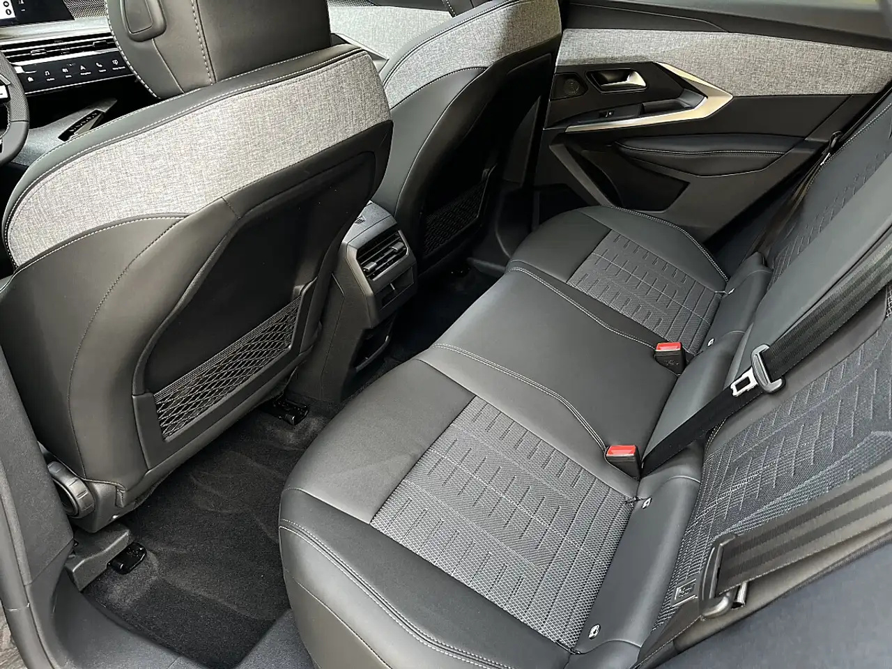 Peugeot 3008 Hybrid 145 e-DCS6 GT!MATRIXLED,PANO,KAMERA,NAVI... 10