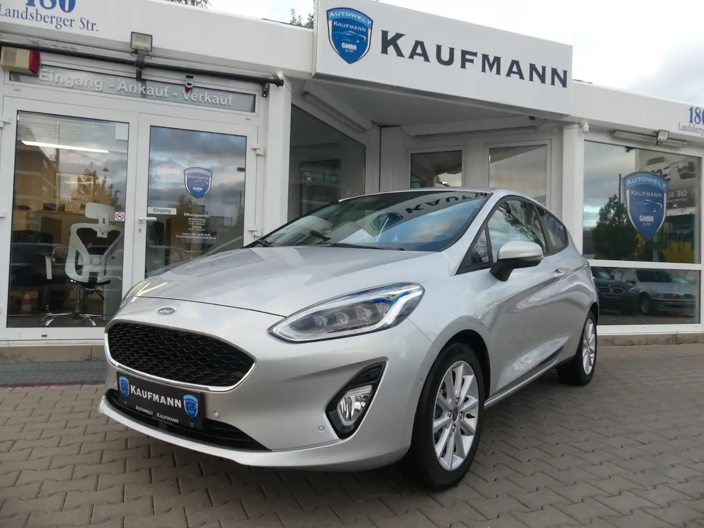 Ford Fiesta Cool & Connect LED Navi Carplay Zilver - 1