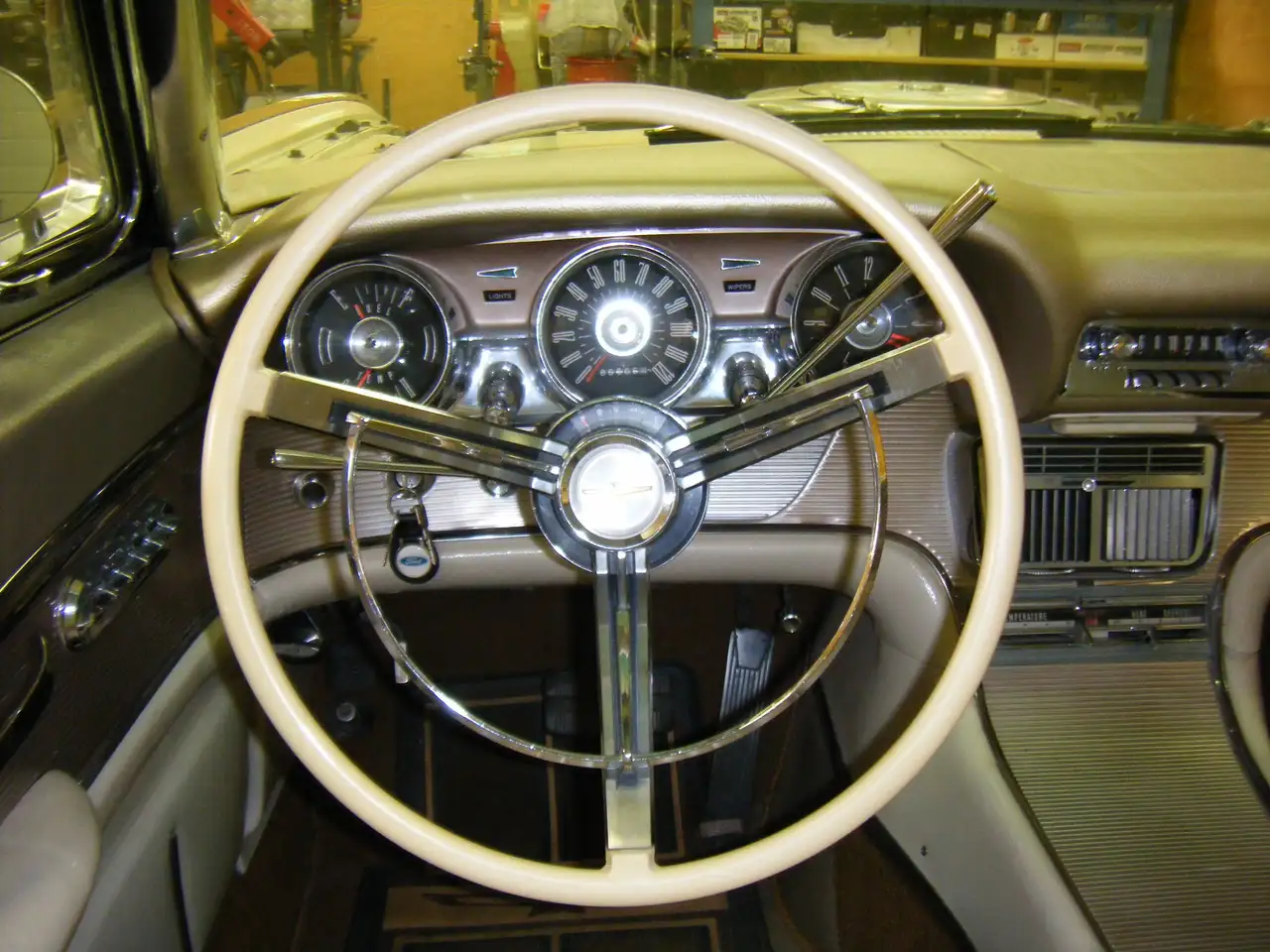 Ford Thunderbird v8 automaat 390cui, foto 12