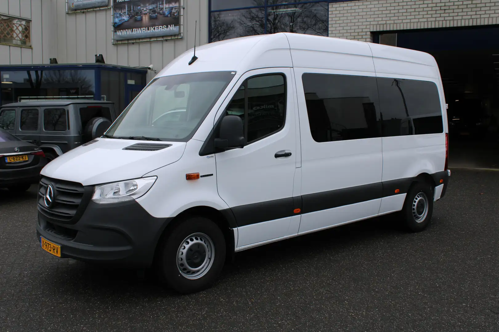 Mercedes-Benz eSprinter 312 L2H2 Personenvervoer 7+1 zitplaatsen Wit - 1