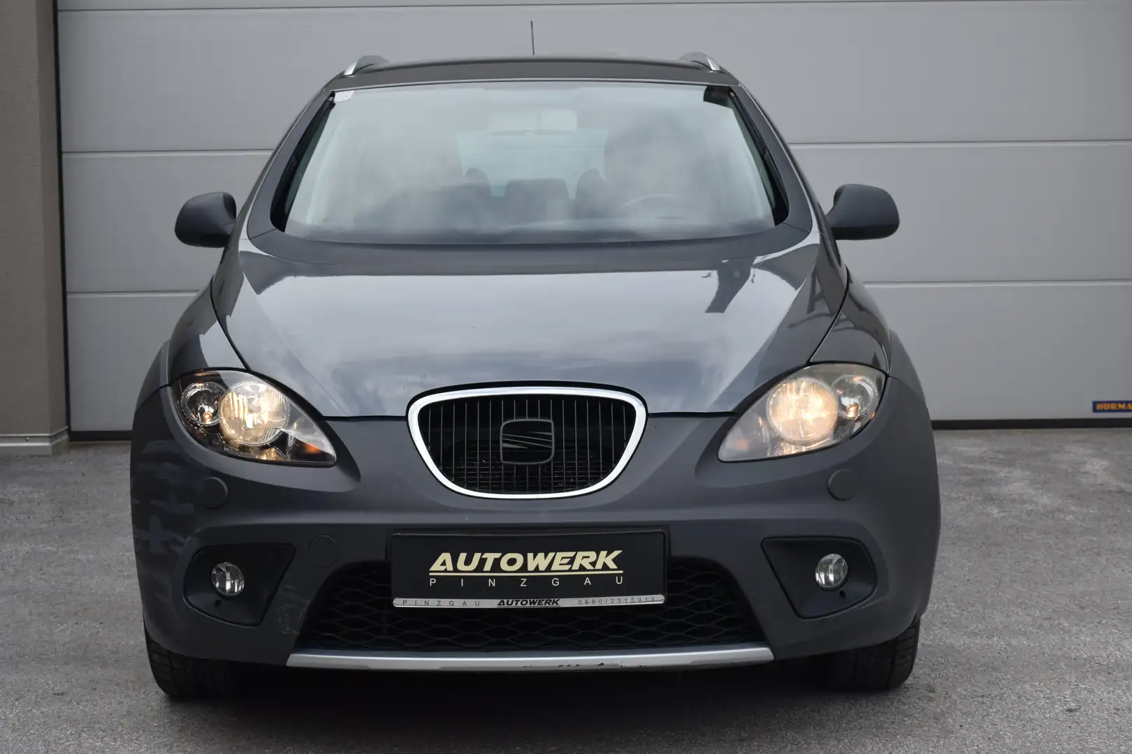 SEAT Altea XL Altea XL 2,0 TDi CR 4WD Freetrack Grau - 2