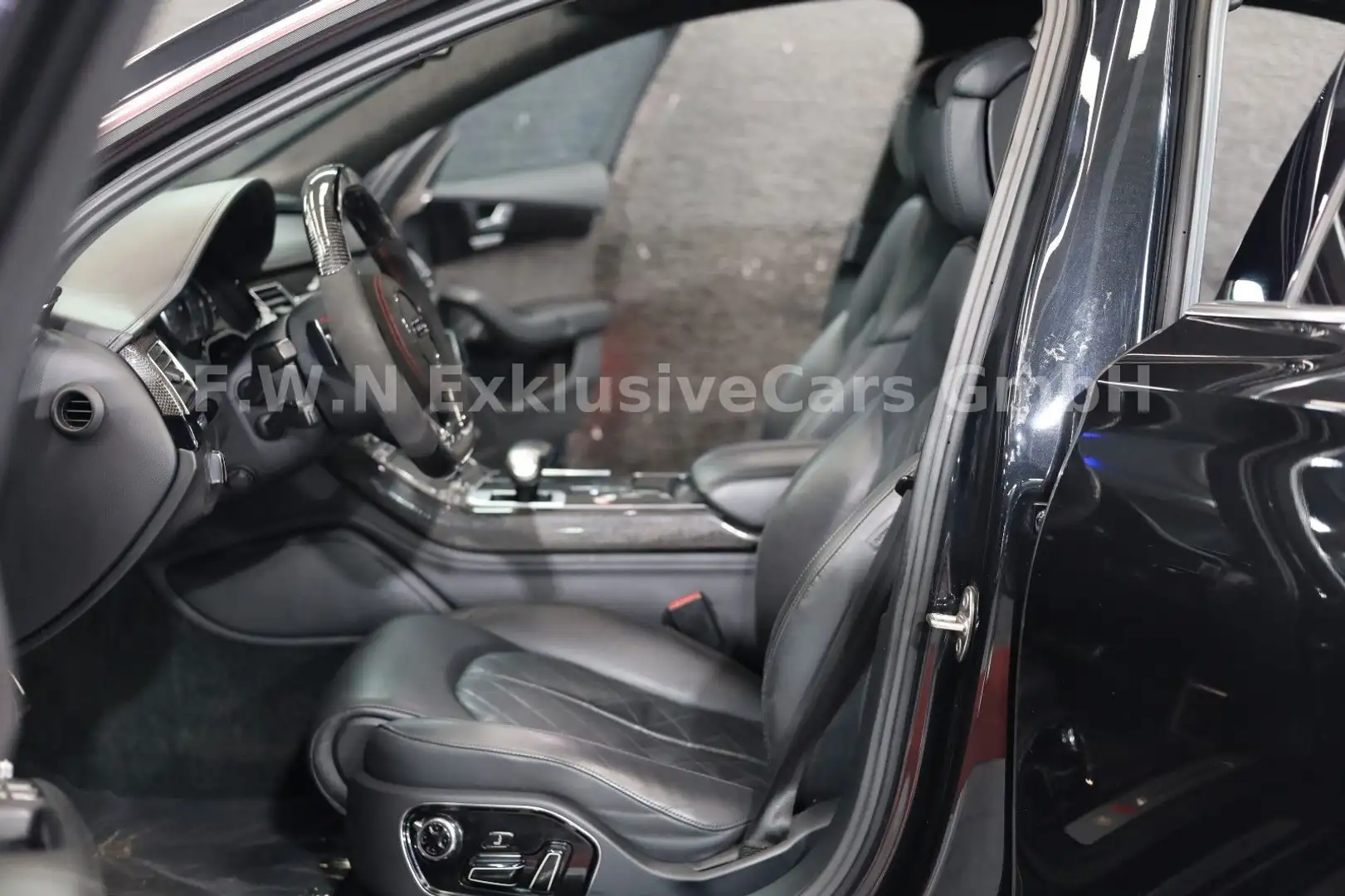 Audi S8 4.0 TFSI quattro*Matrix*Carbon*Bose*Massage* Schwarz - 2