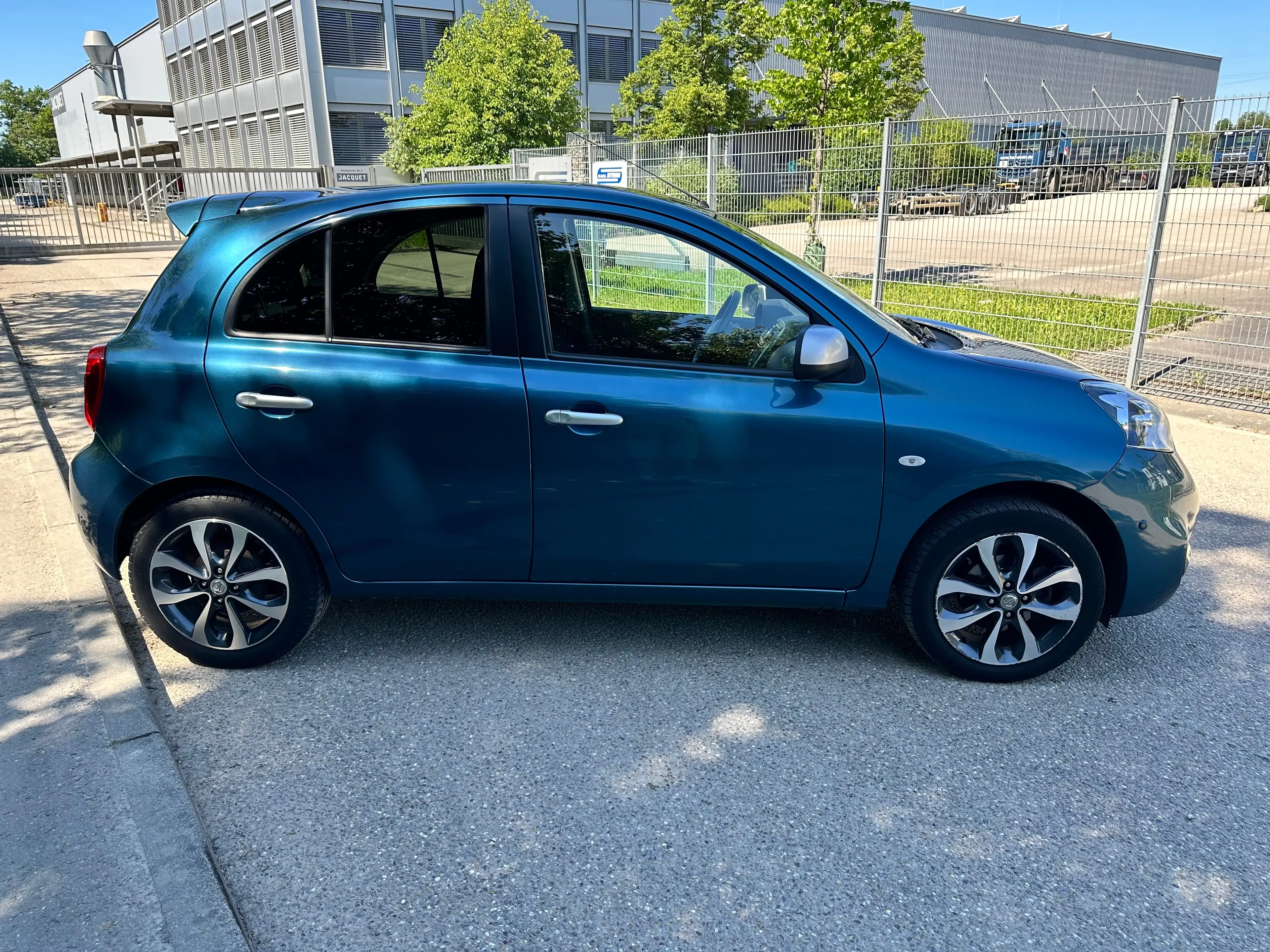Nissan Micra N-Tec NAVI PDC KLIMA SHZ ALU 37 TKM — photo 5