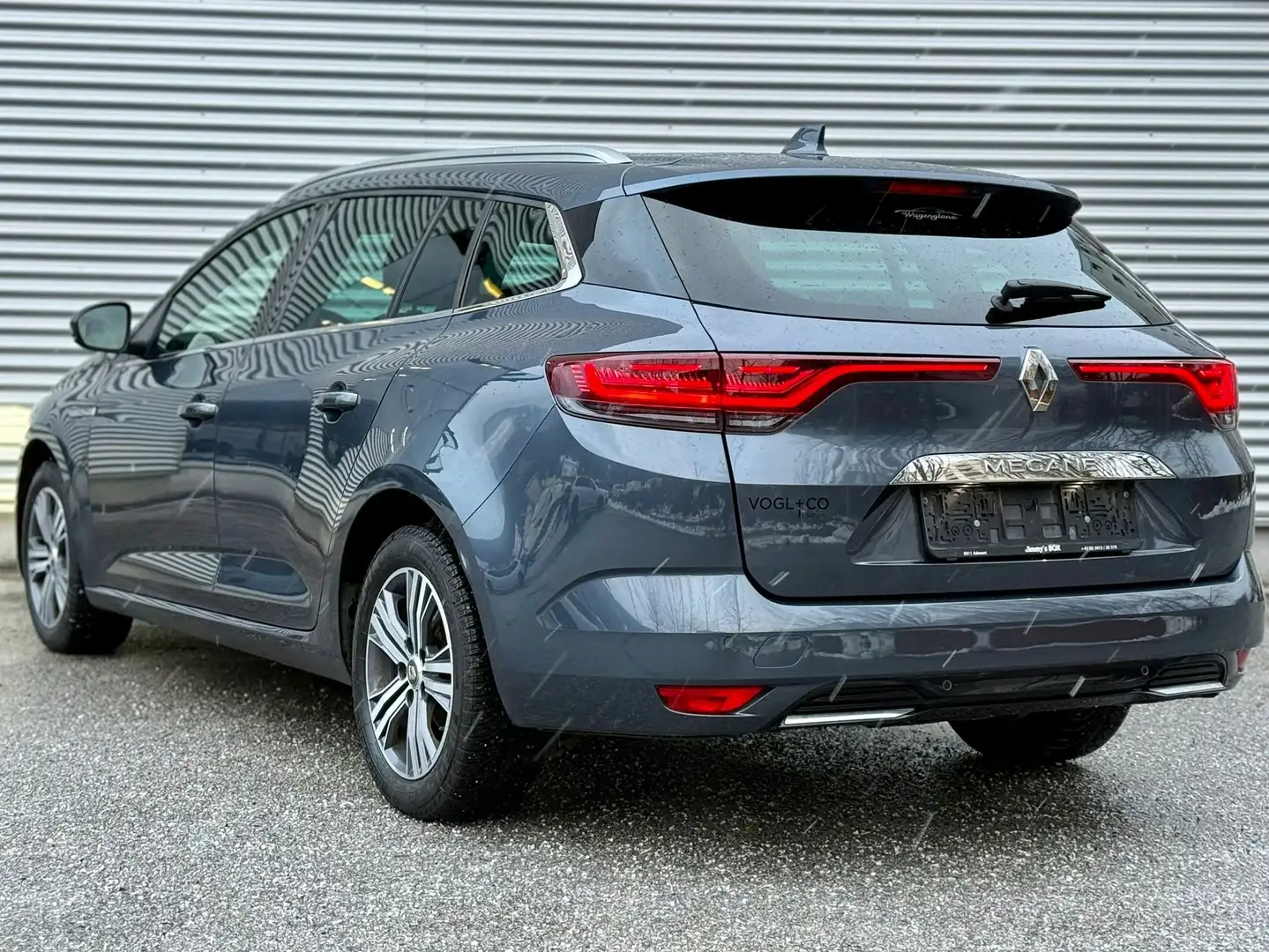 Renault Megane Mégane Grandtour Intens TCe 140 PF Intens Grau - 2