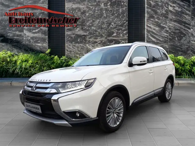 Mitsubishi Outlander Outlander 2.0 2WD SUV-Star