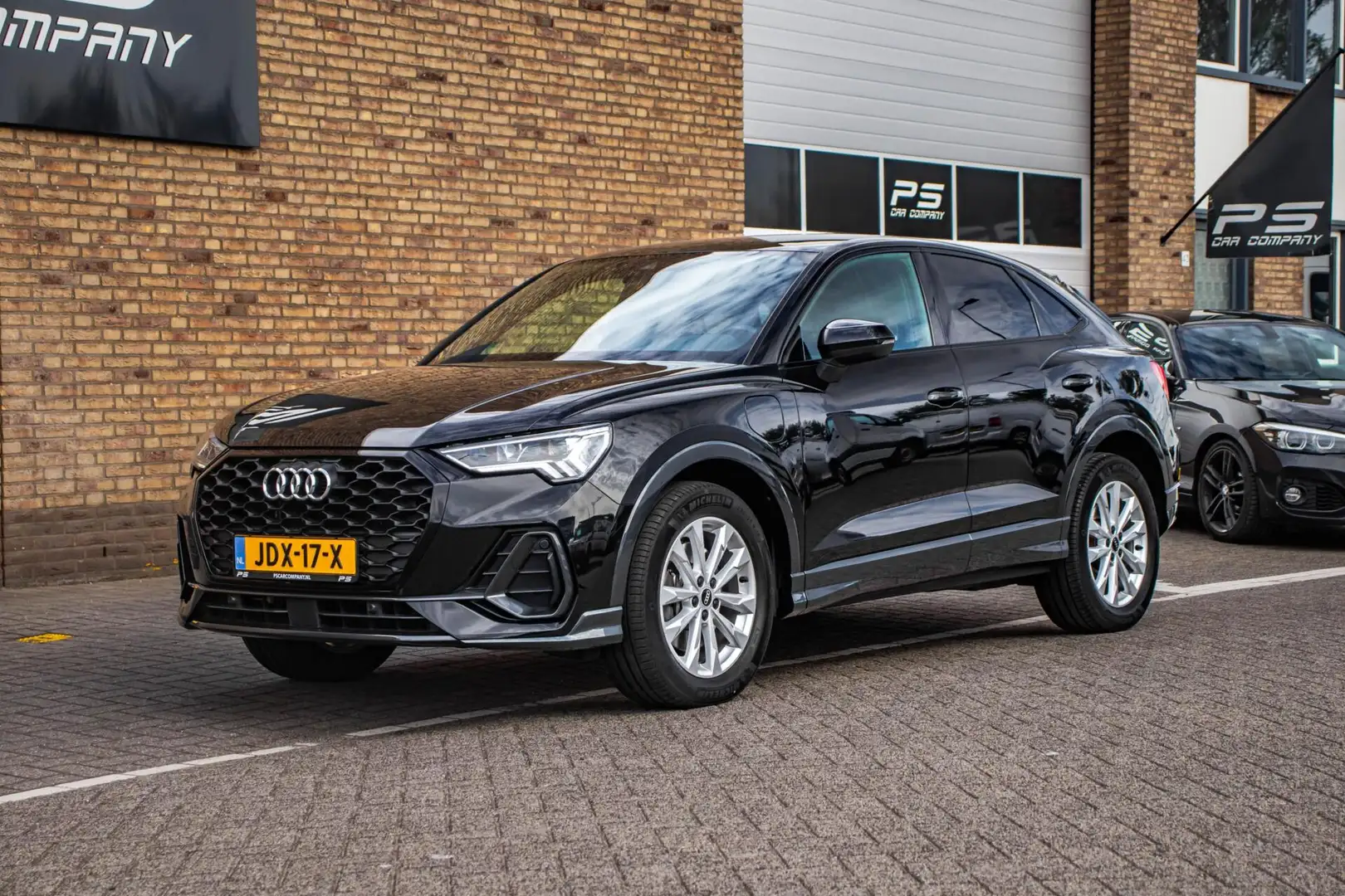Audi Q3 45 TFSI e edition, Carplay, Cruise, Keyless, PreSe Noir - 2