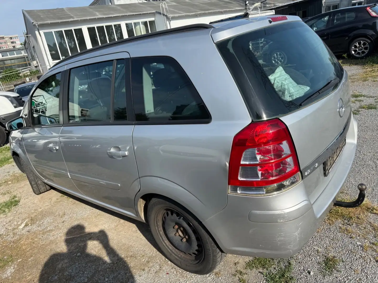 Opel Zafira B Edition-Klima-7Sitzer-Alu. AHK Silber - 2