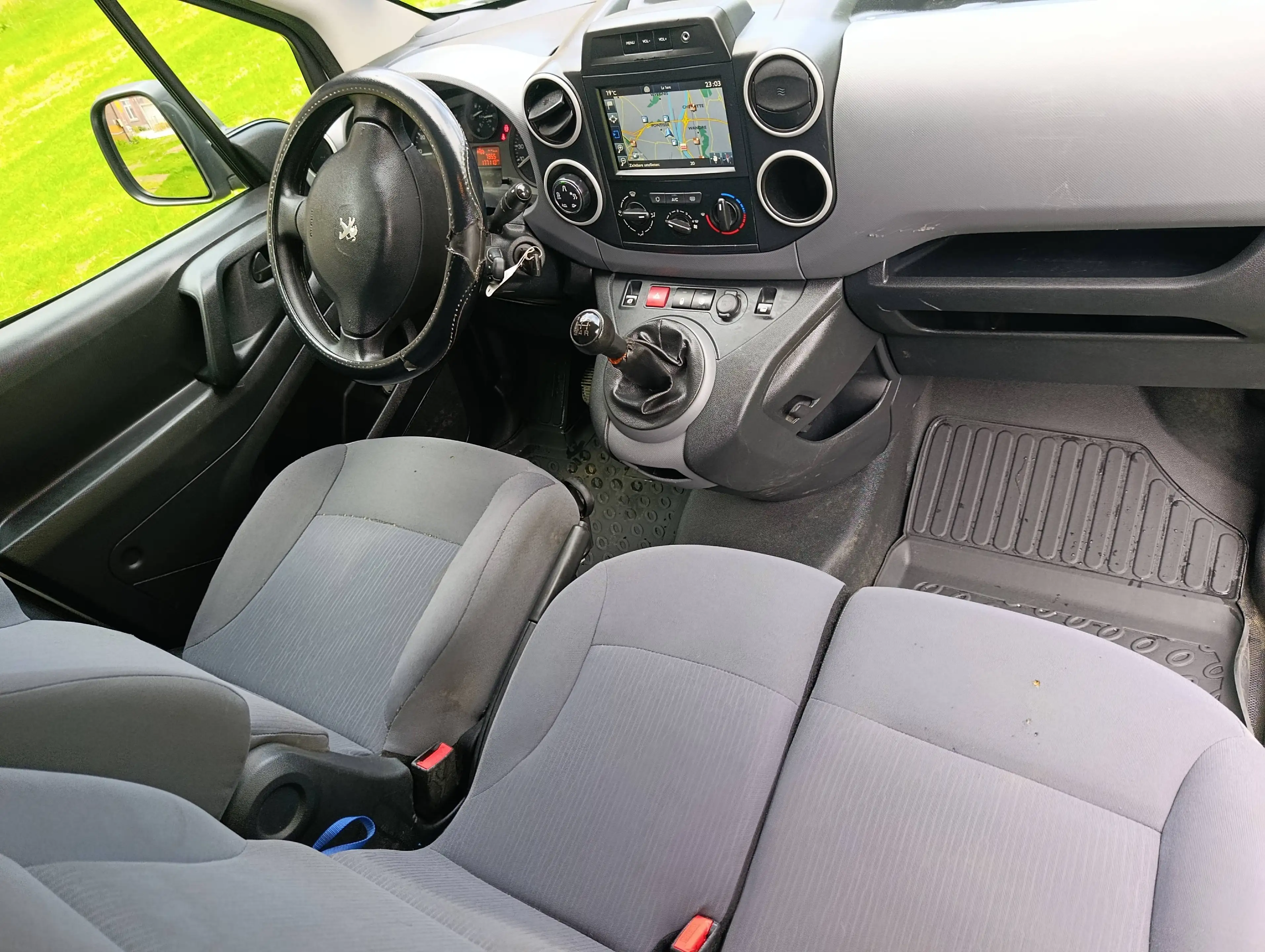 Peugeot Partner Partner 1.6 BlueHDi L2H1 Premium Pack 121 S/S — photo 7