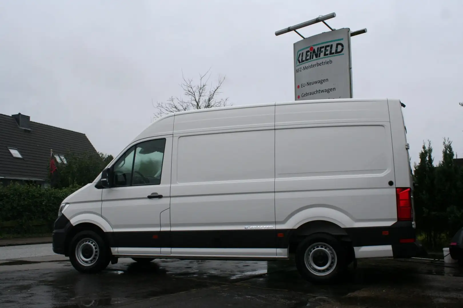 Volkswagen Crafter Elektro Kasten 35  Mittellang Hochdach / Navi L... Weiß - 2