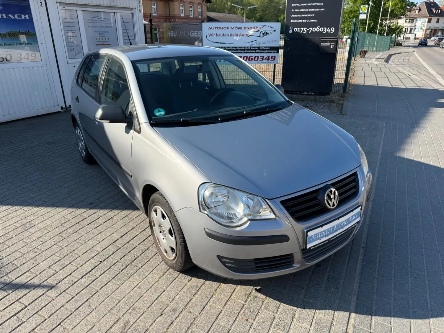 Volkswagen Polo IV Tour Silber - 2