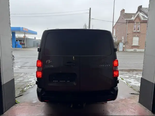 Toyota Proace Proace 2.0 D-4D Medium Workmate Pack S