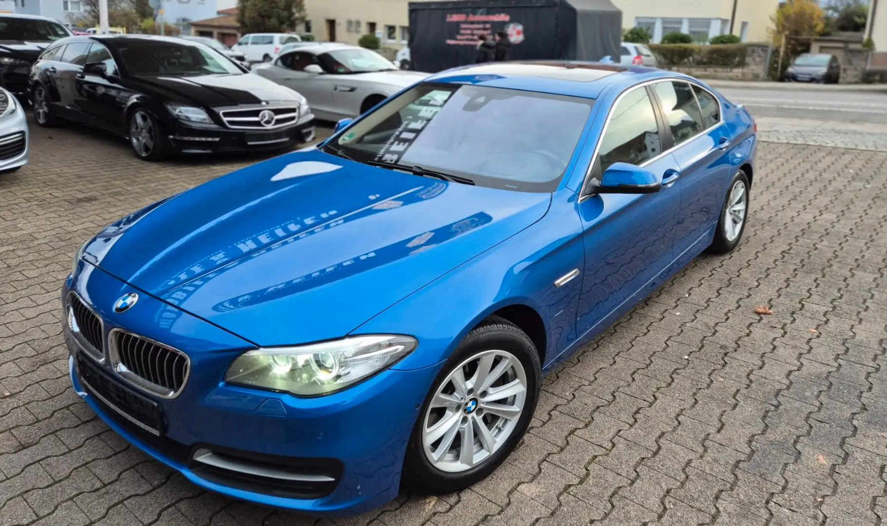 BMW 528 i xDrive/ INDIVIDUAL /Voll-2.Hd/ Leder Grau Bleu - 1