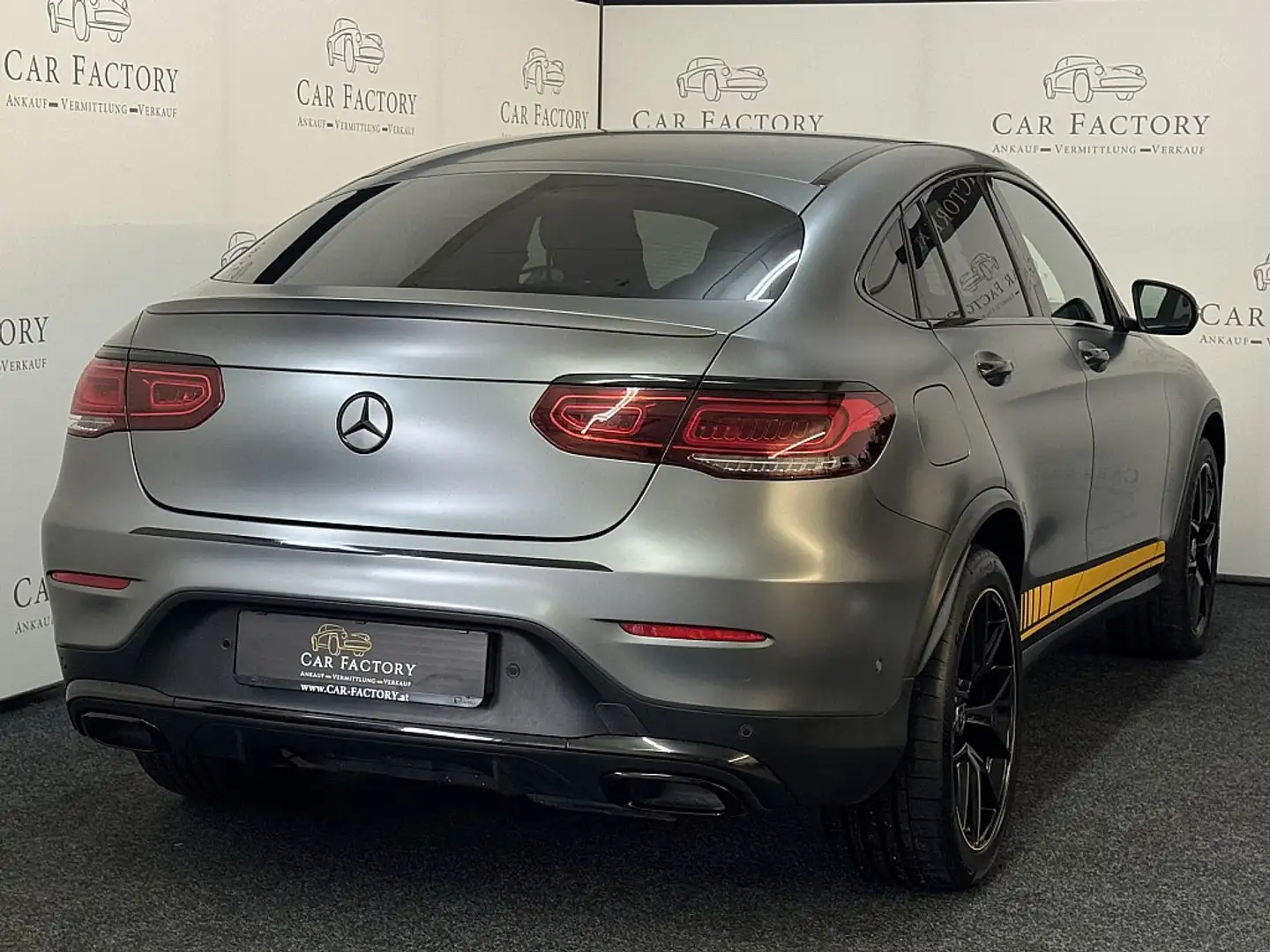 Mercedes-Benz GLC 400 d 4MATIC Aut. AMG Paket Gris - 2
