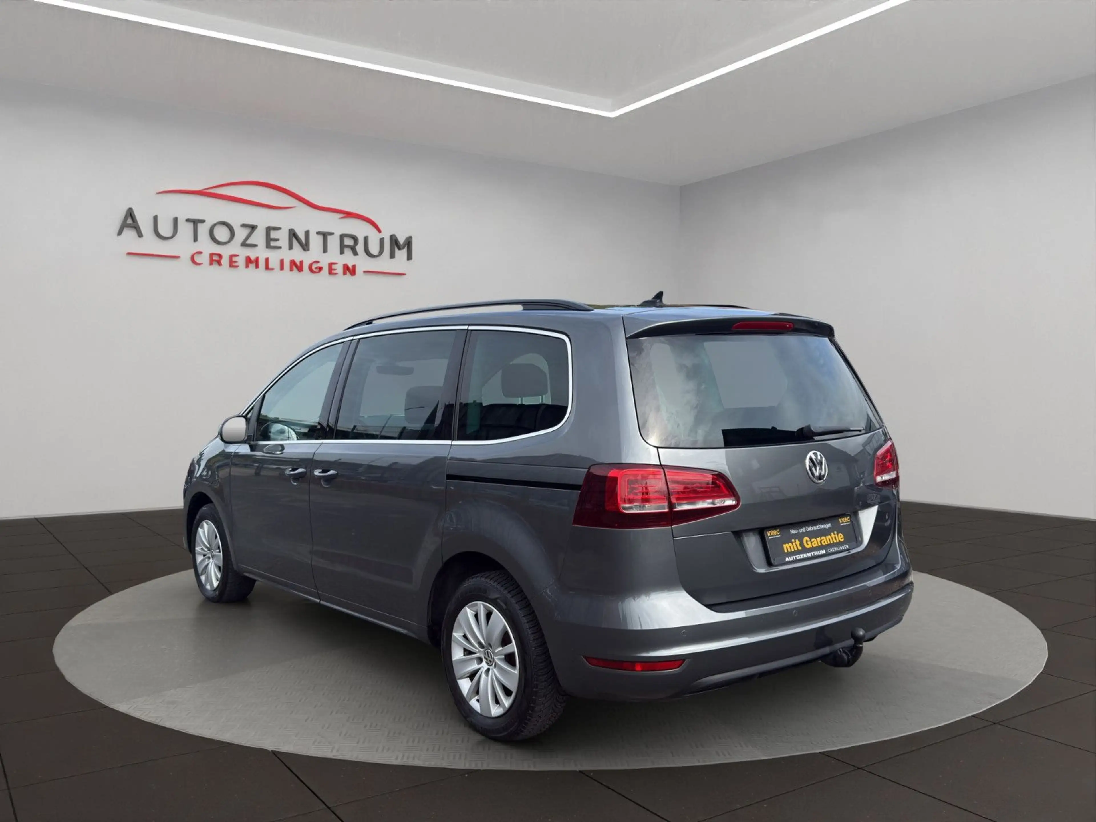 Volkswagen Sharan 2.0 TDI NAVI AHK 7 SITZER PDC ALLSEASON — photo 7