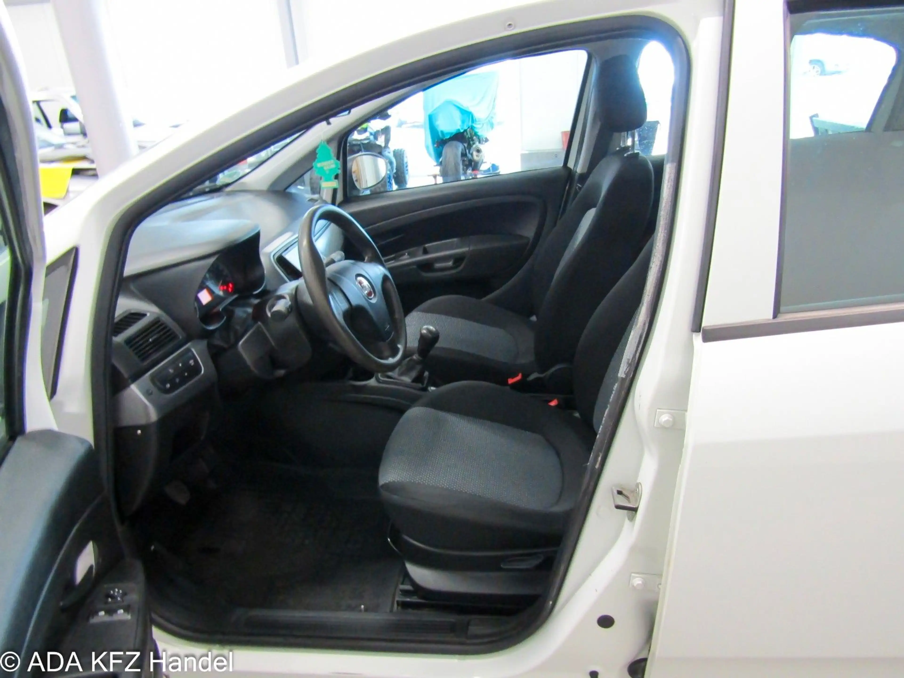 Fiat Punto Actual,Klima,Euro 5,HU&AU Neu — photo 8