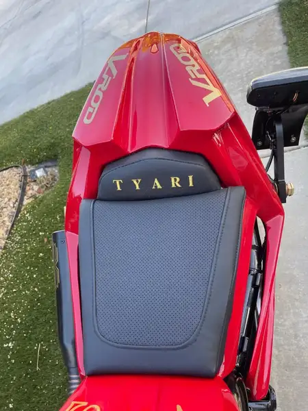 Harley-Davidson V-Rod - foto 8