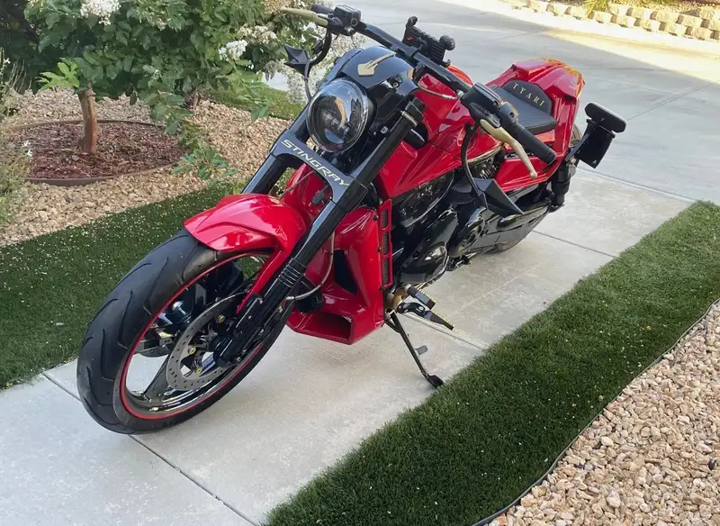 Harley-Davidson V-Rod - foto 3