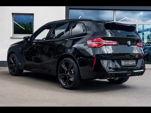 BMW X3 M view 3