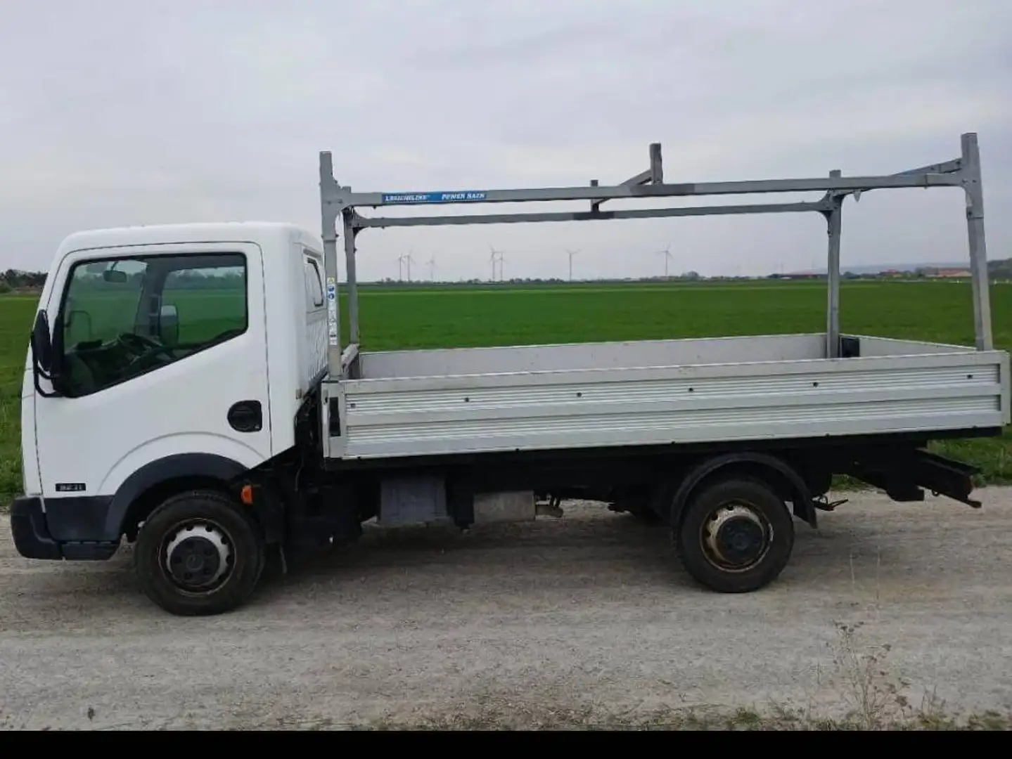Nissan Cabstar Cabstar 32.11 L1 3,2t 2,5 DCI comfort Fgst. Comfort Weiß - 2