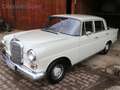 Mercedes-Benz 230 230 "Heckflosse" (W110) 6-Zylinder Blanc - thumbnail 8