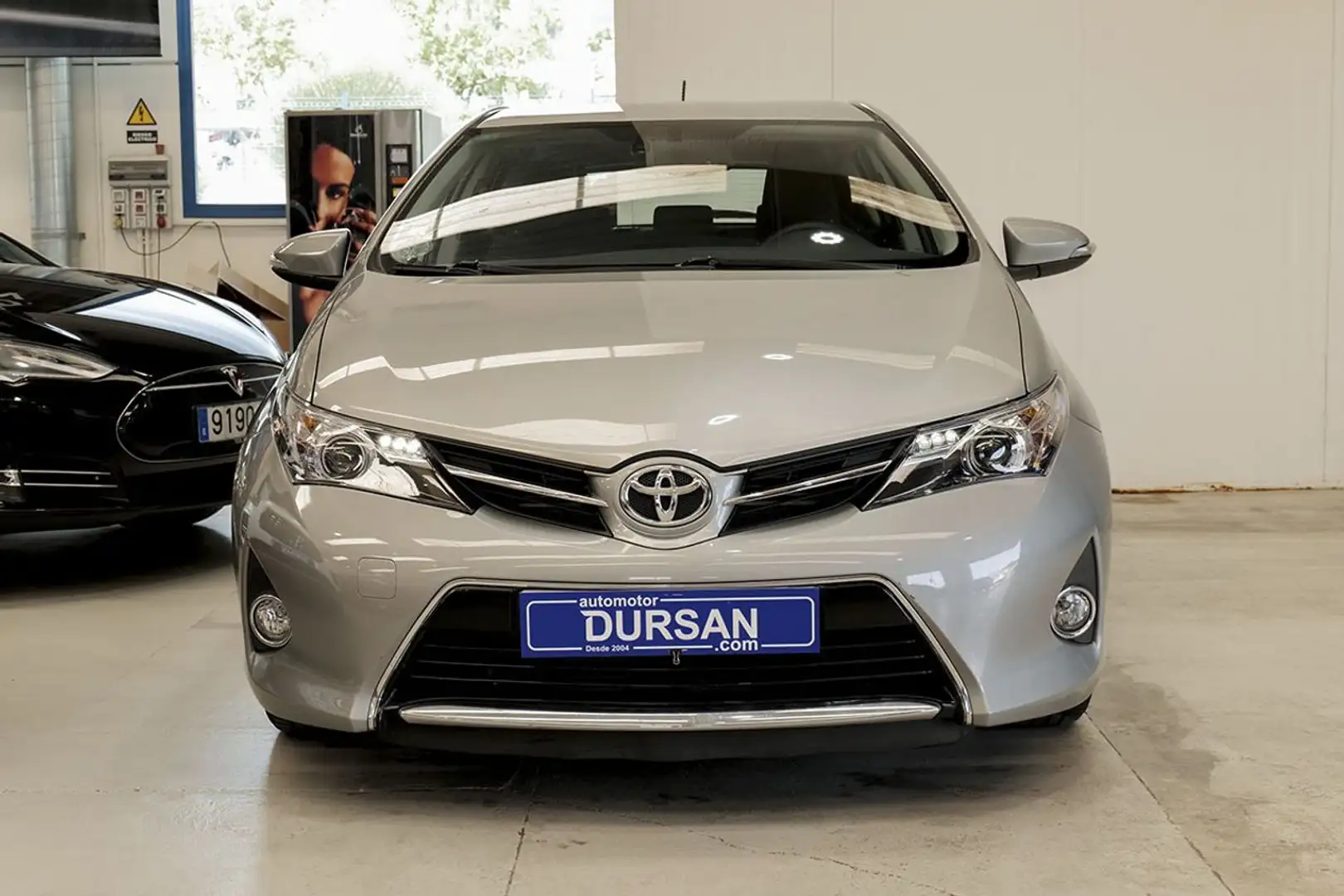 Toyota Auris 120D Feel! Gris - 2