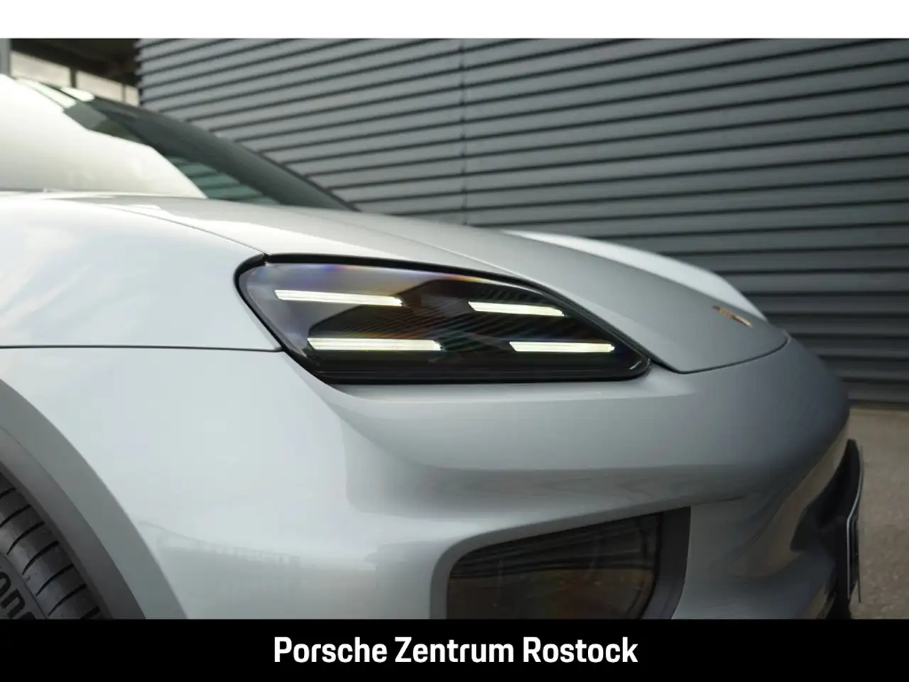 Porsche Macan 4 Surround View BOSE Luftfederung 20-Zoll 14