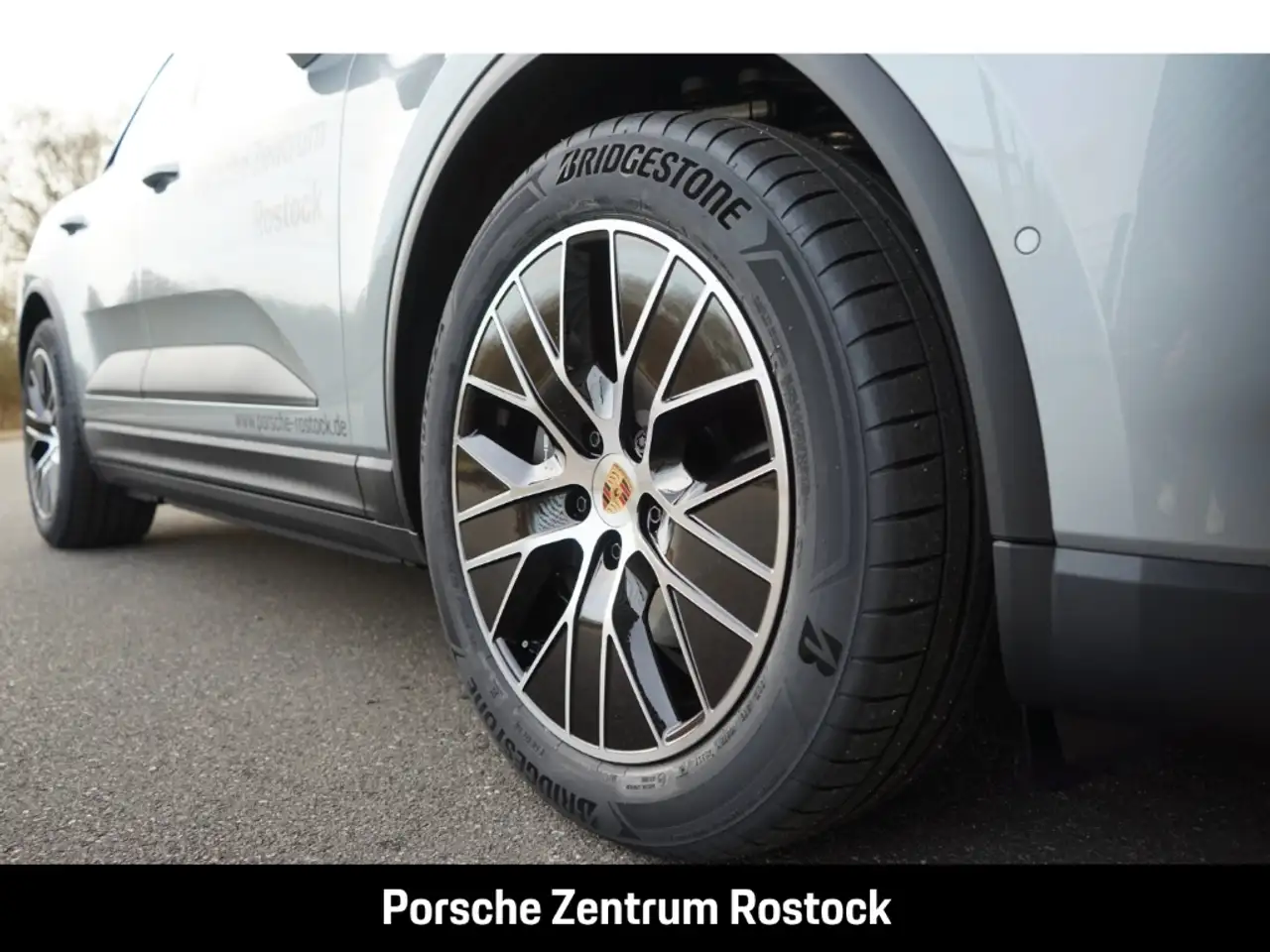 Porsche Macan 4 Surround View BOSE Luftfederung 20-Zoll 12