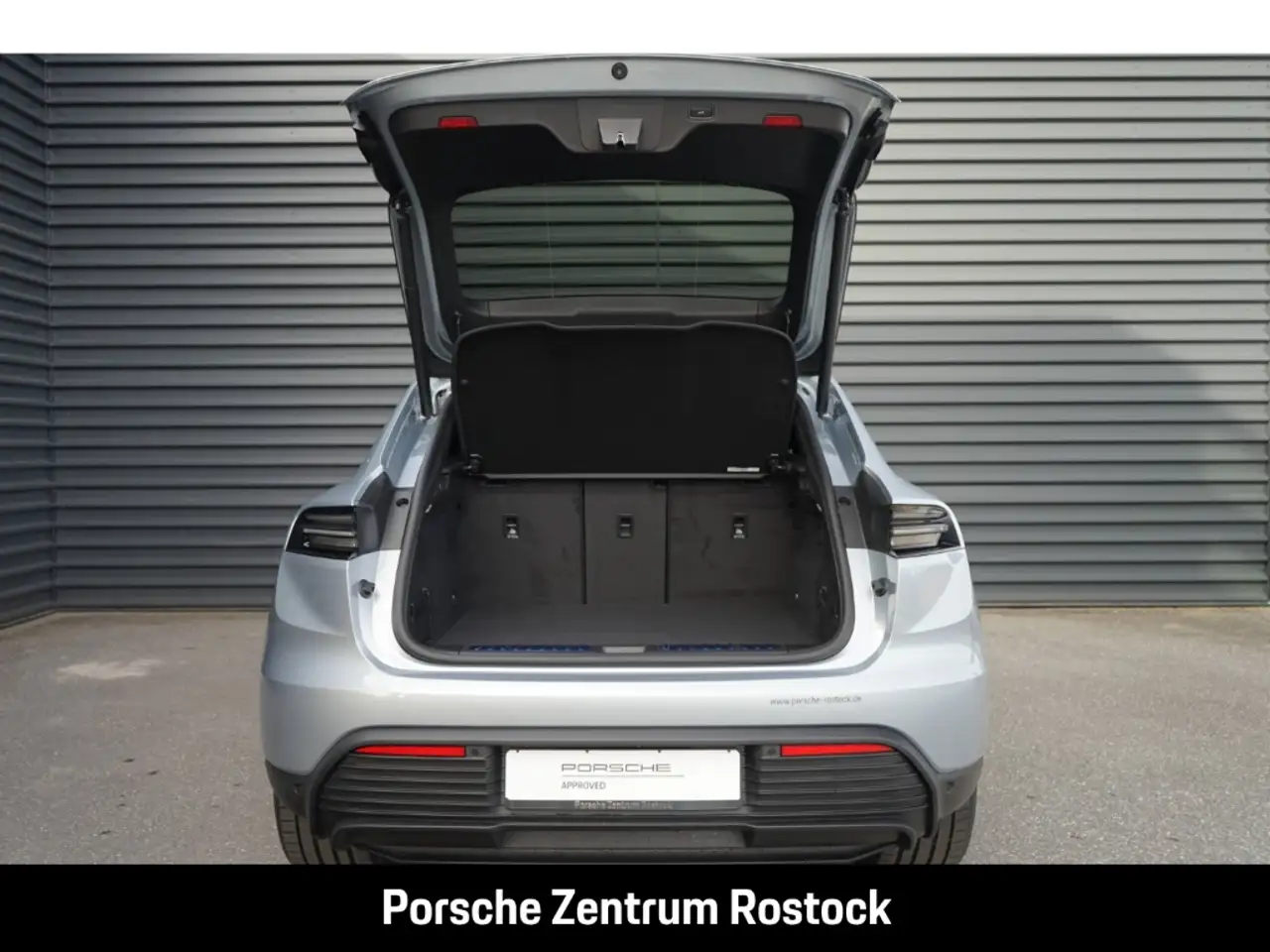 Porsche Macan 4 Surround View BOSE Luftfederung 20-Zoll 7
