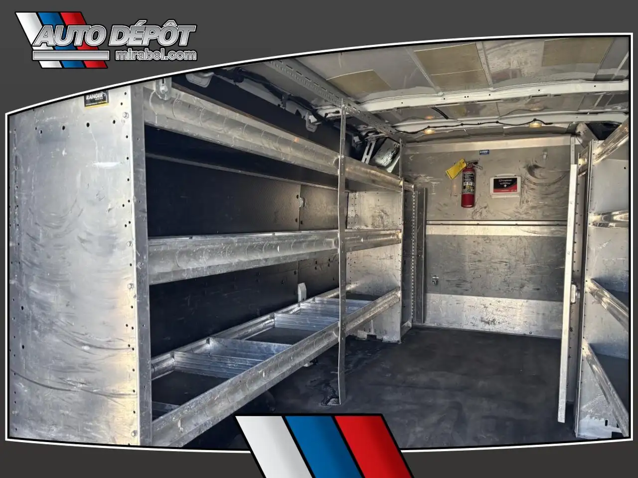Ford Transit Cargo Van снимка Ford Transit Cargo Van