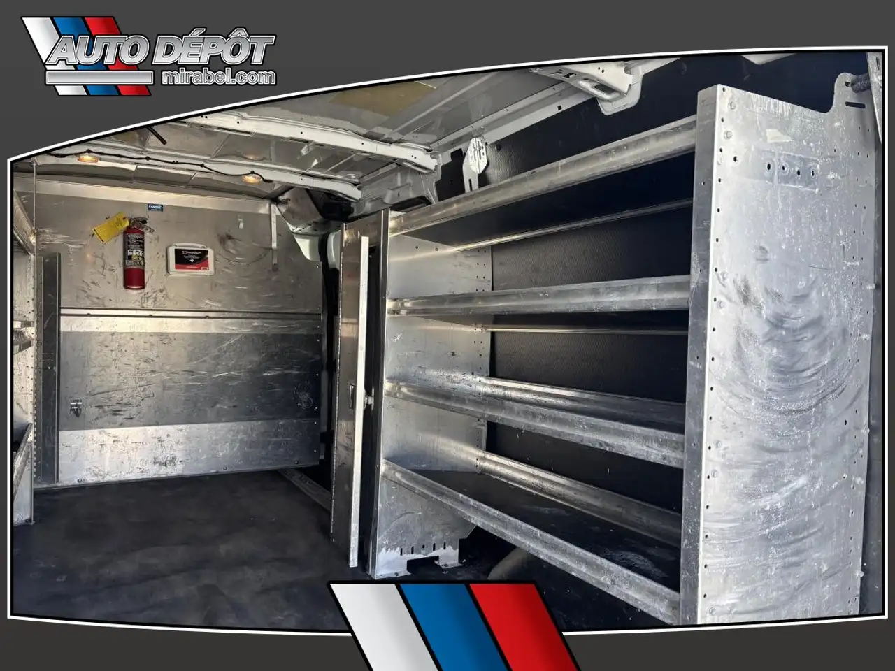 Ford Transit Cargo Van снимка Ford Transit Cargo Van