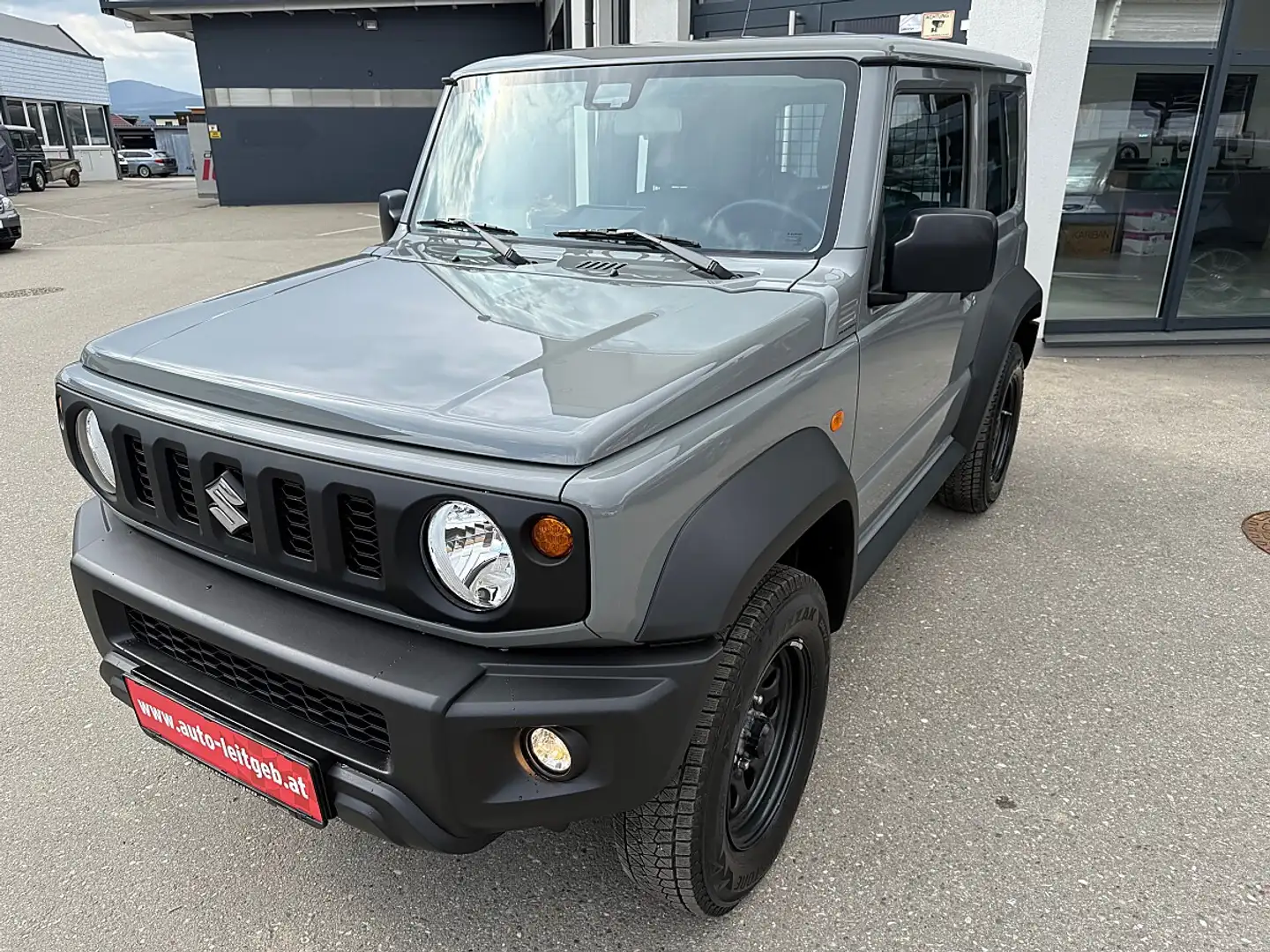 Suzuki Jimny Jimny 1,5 VVT Allgrip N1 Grau - 1