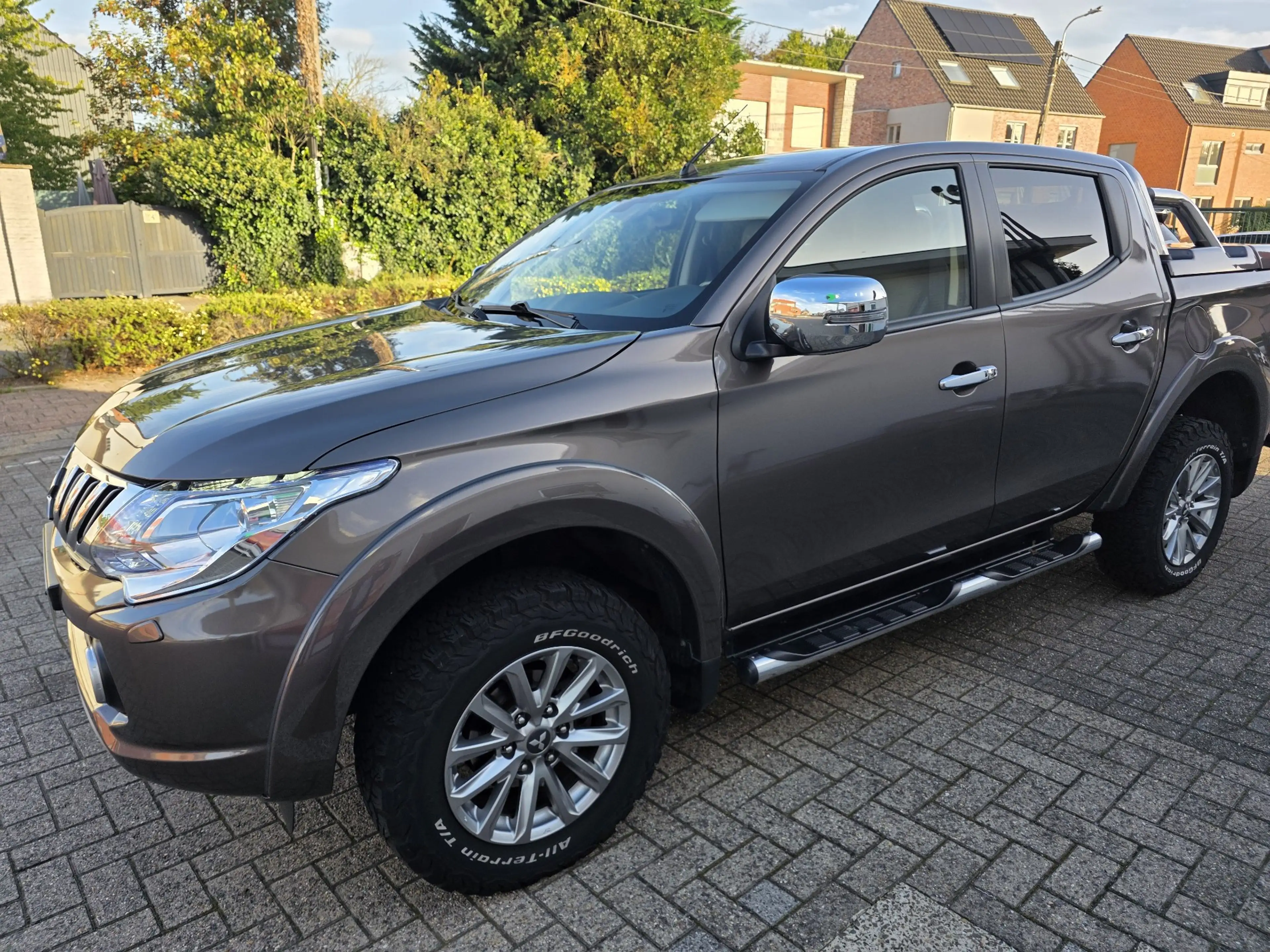 Mitsubishi L200 L 200 2.4 DI-D 4WD Intense — photo 2