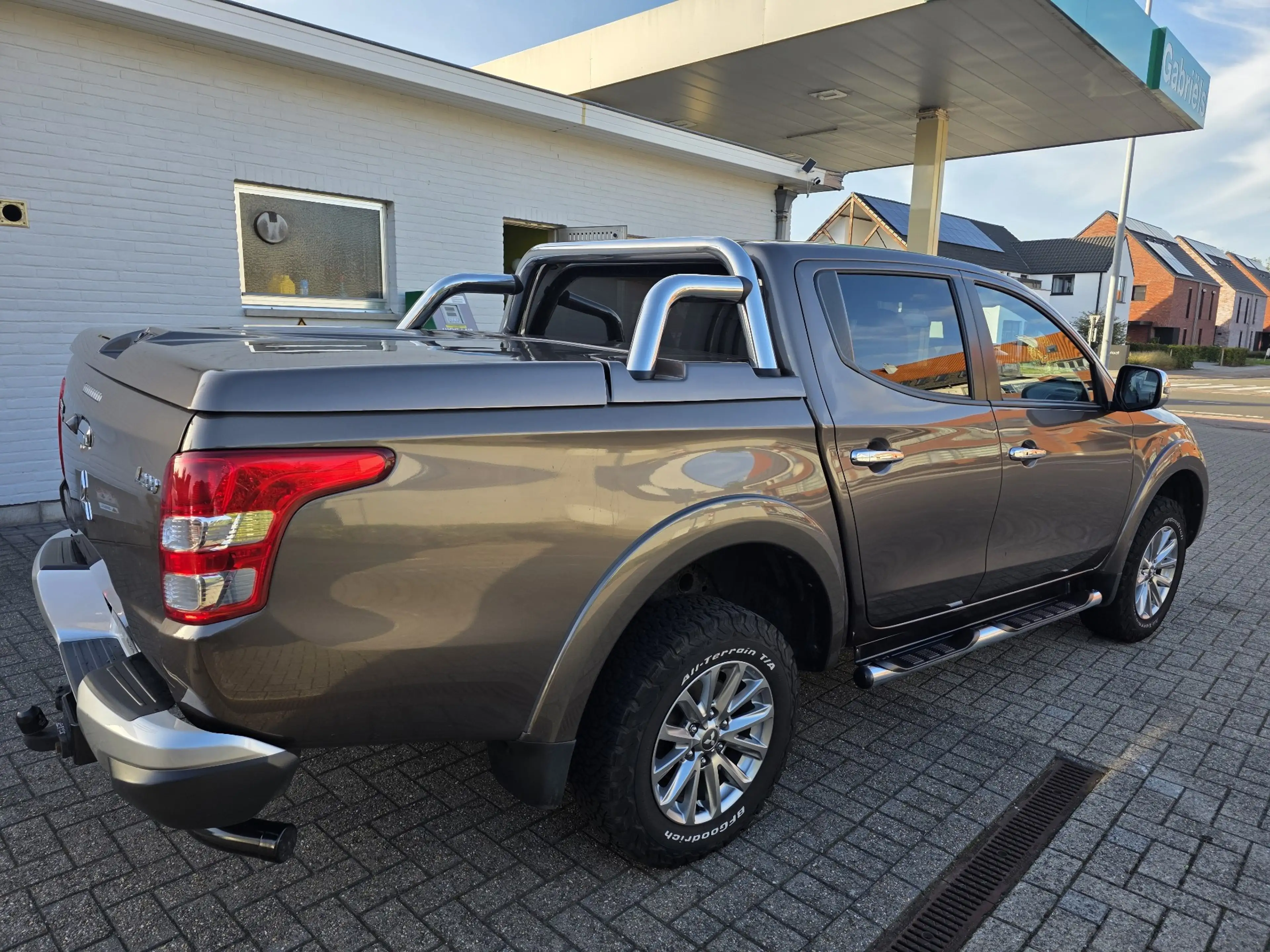 Mitsubishi L200 L 200 2.4 DI-D 4WD Intense — photo 8