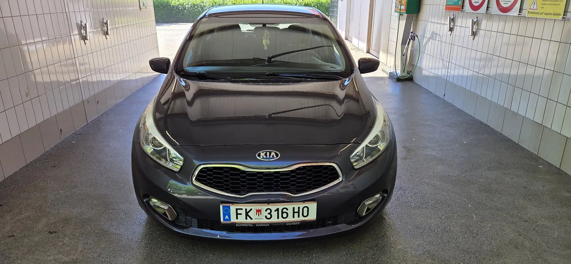 Kia Ceed / cee'd 1,4 CRDi Silber Braun - 1