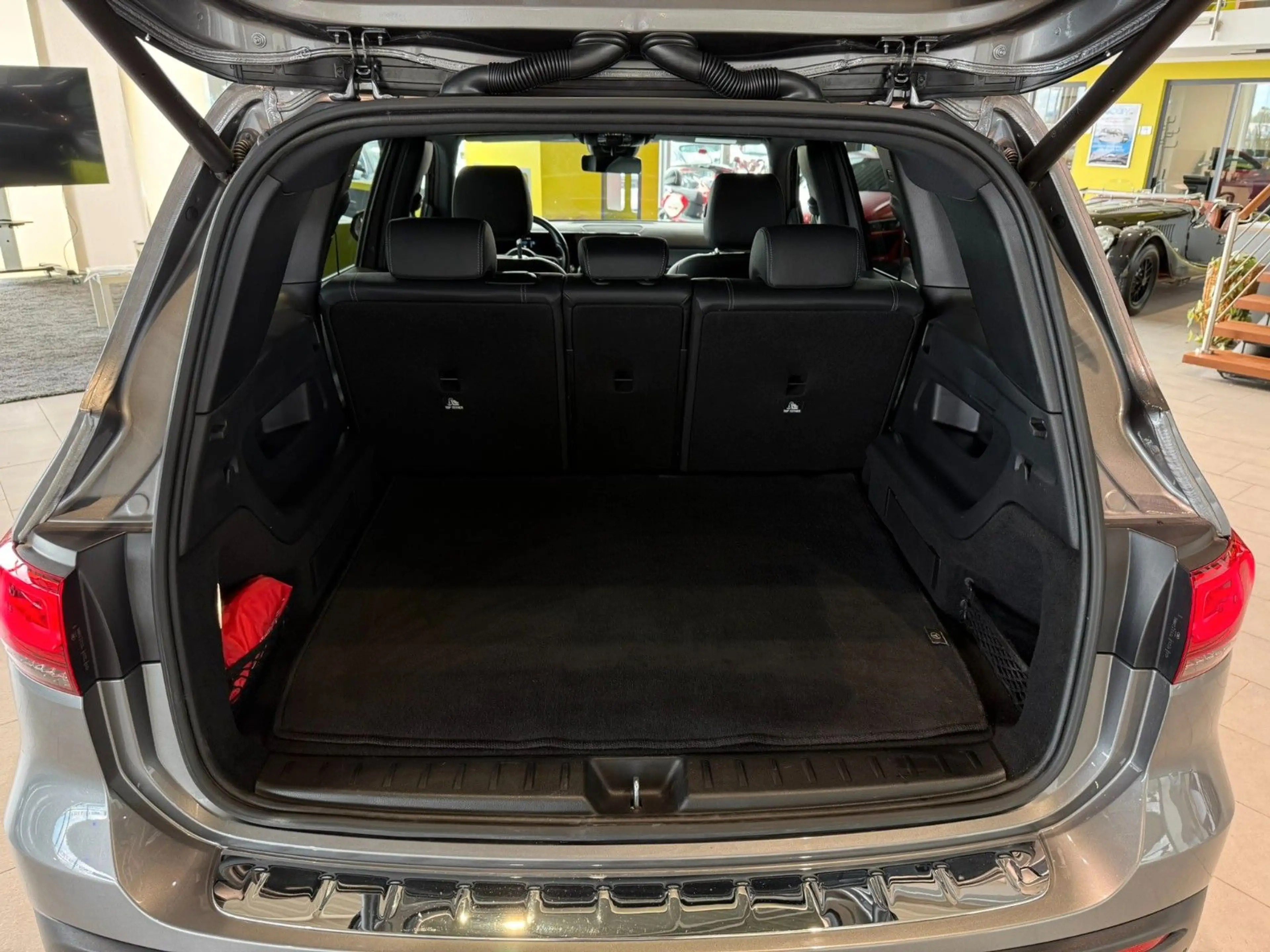 Mercedes-Benz EQB 250 Ambiente*Keyless*CarPlay*Tempomat* — photo 6
