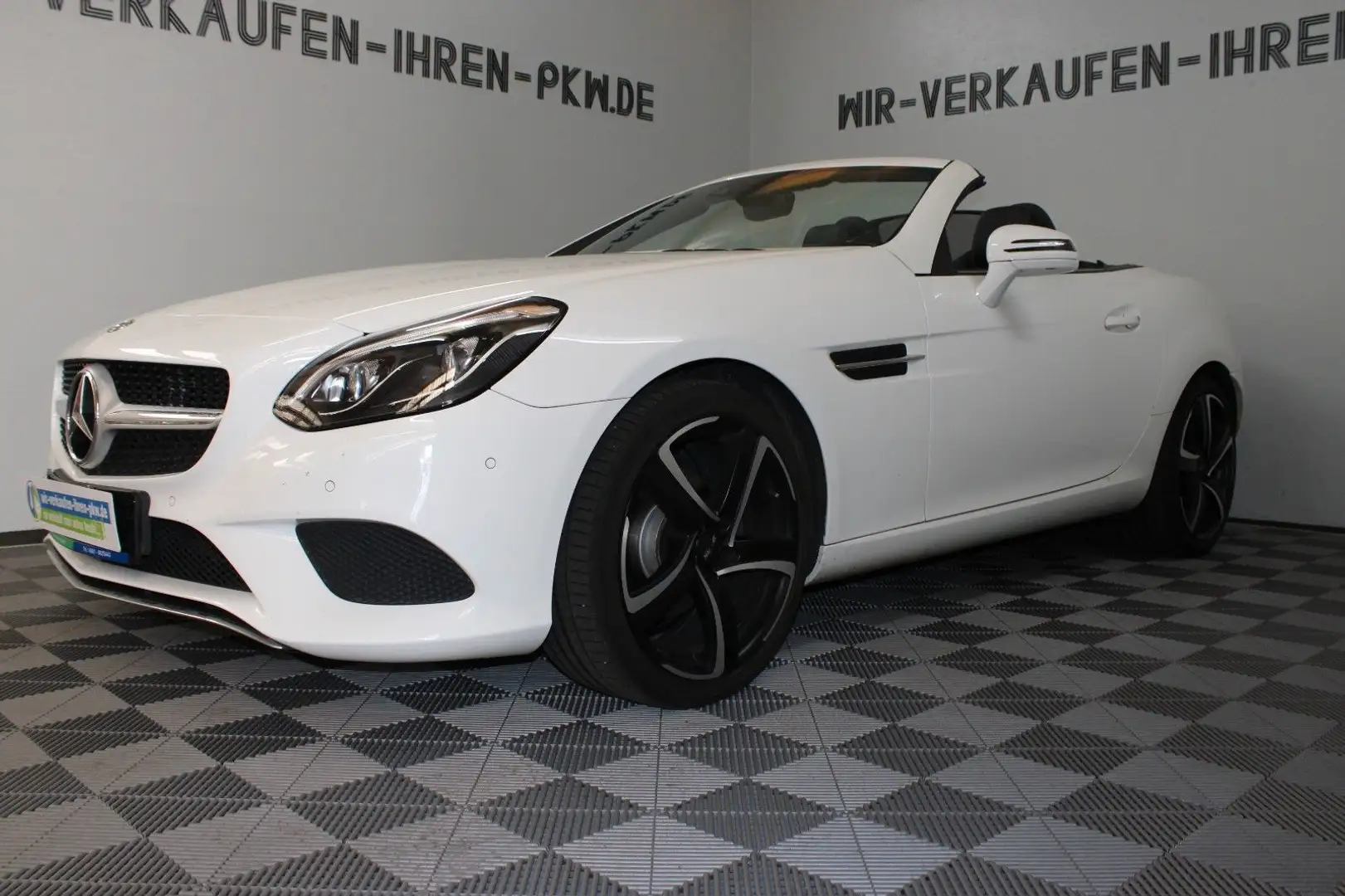 Mercedes-Benz SLC 180 Roadster MB Garant. 03-26 Serv. &TÜV NEU Blanc - 1