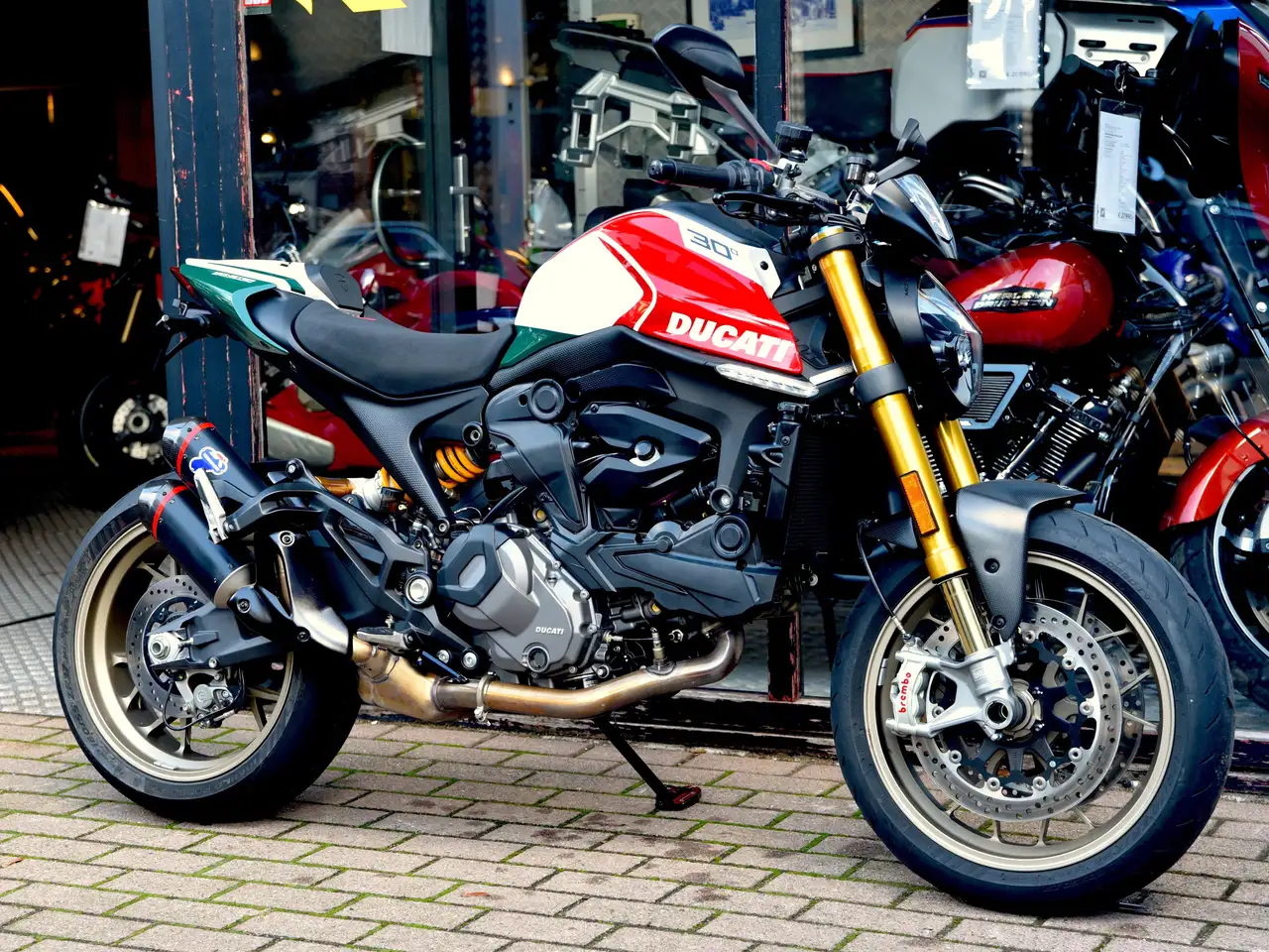 Ducati Monster 937