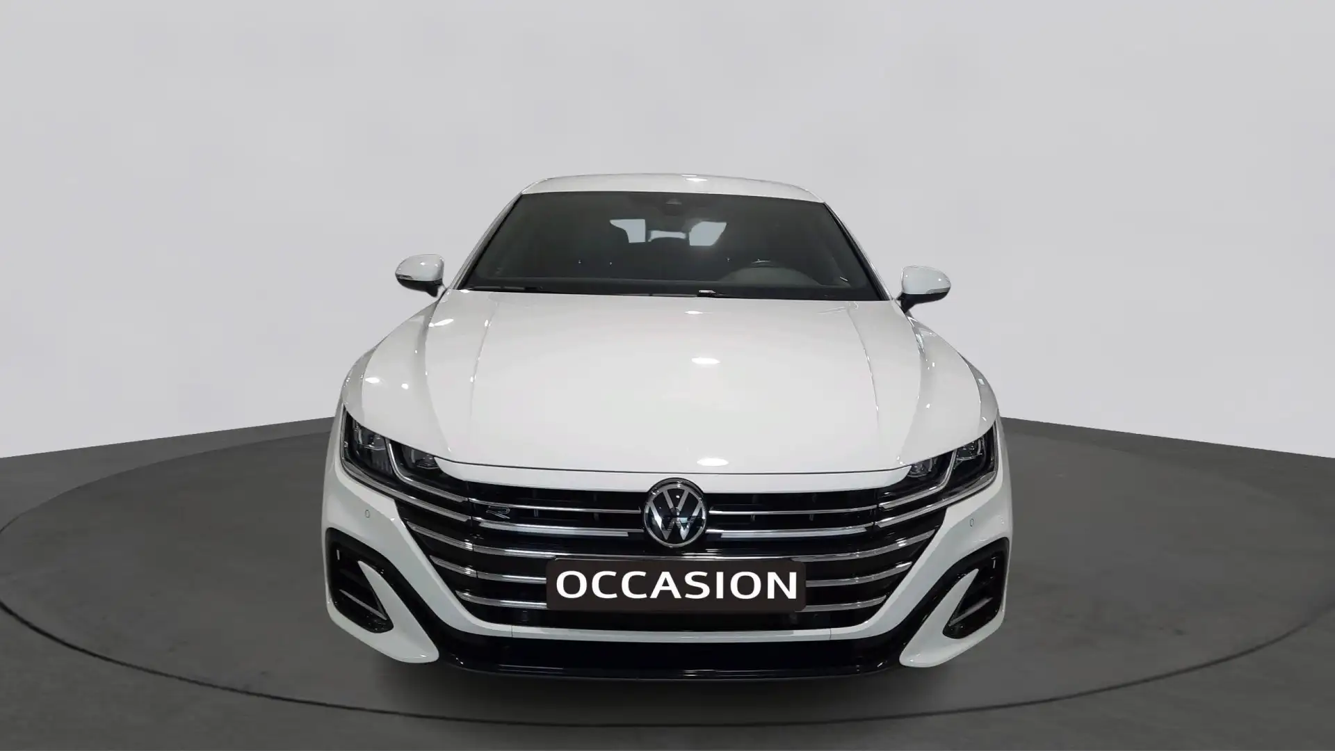 Volkswagen Arteon Shooting Brake 2.0 TSI 190pk DSG Automaat R-Line B Wit - 2