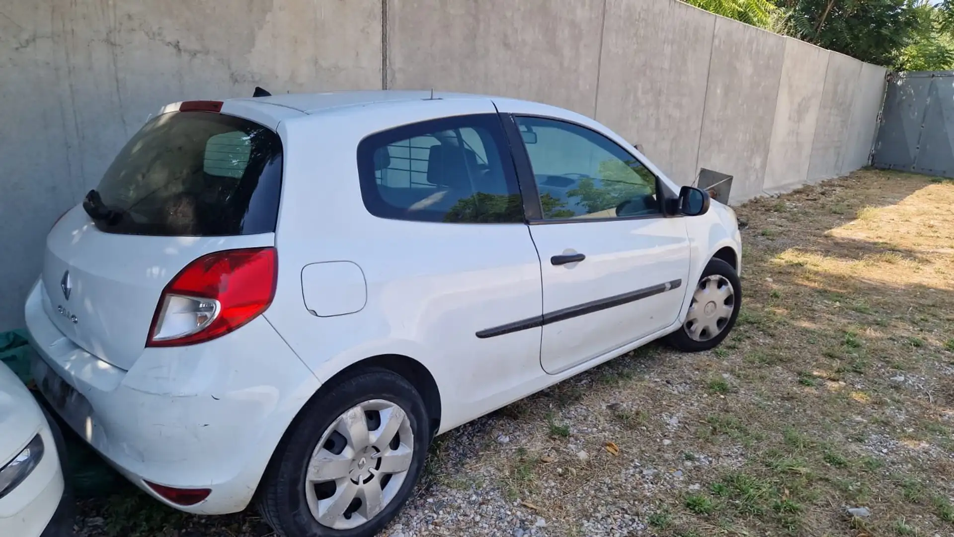 Renault Clio 1.5 dCi 85 CV 3 porte Confort- N1 Bianco - 1