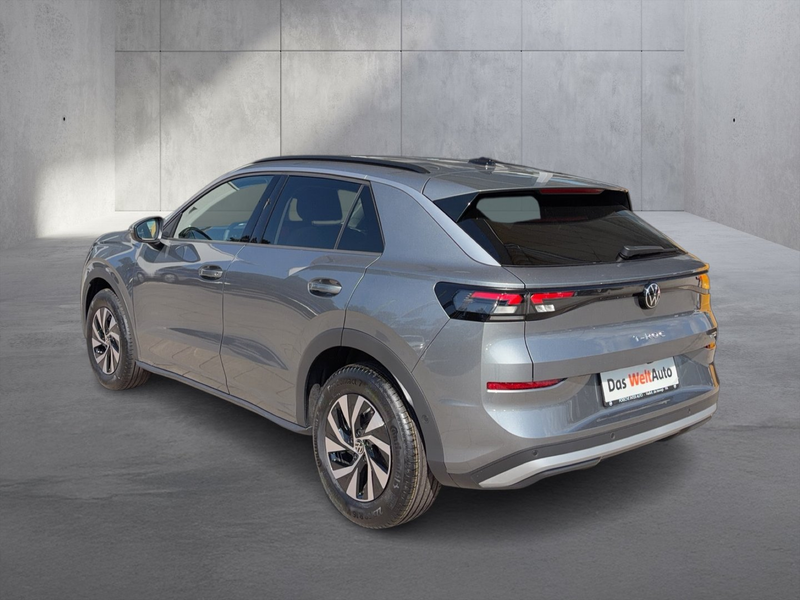 Volkswagen T-Roc Life eTSI DSG — photo 3