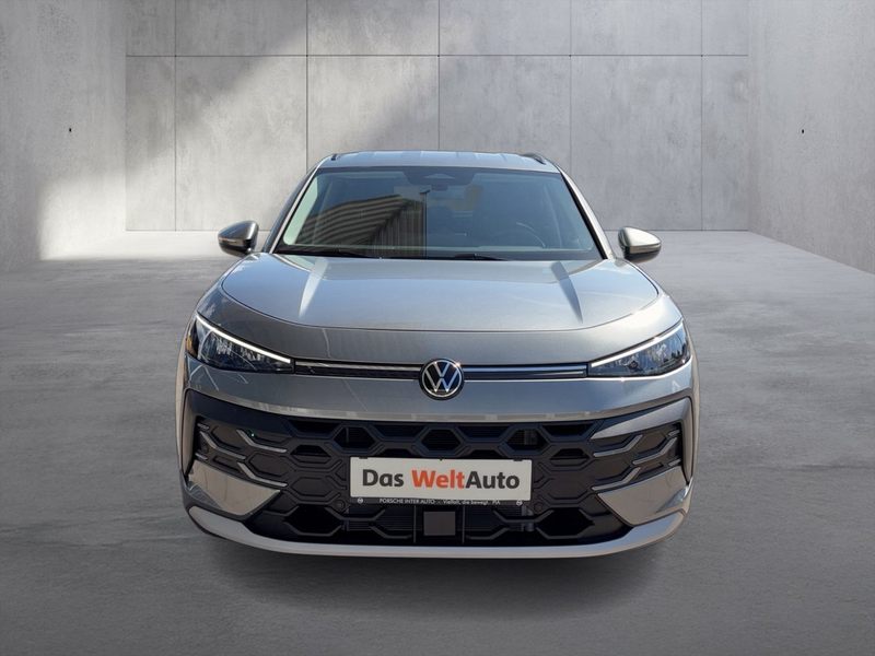 Volkswagen T-Roc Life eTSI DSG — photo 6