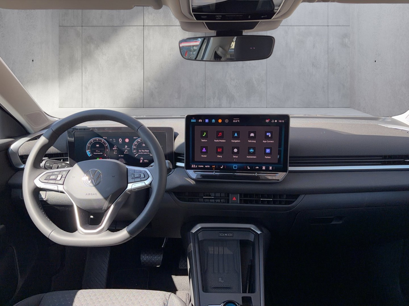 Volkswagen T-Roc Life eTSI DSG — photo 9