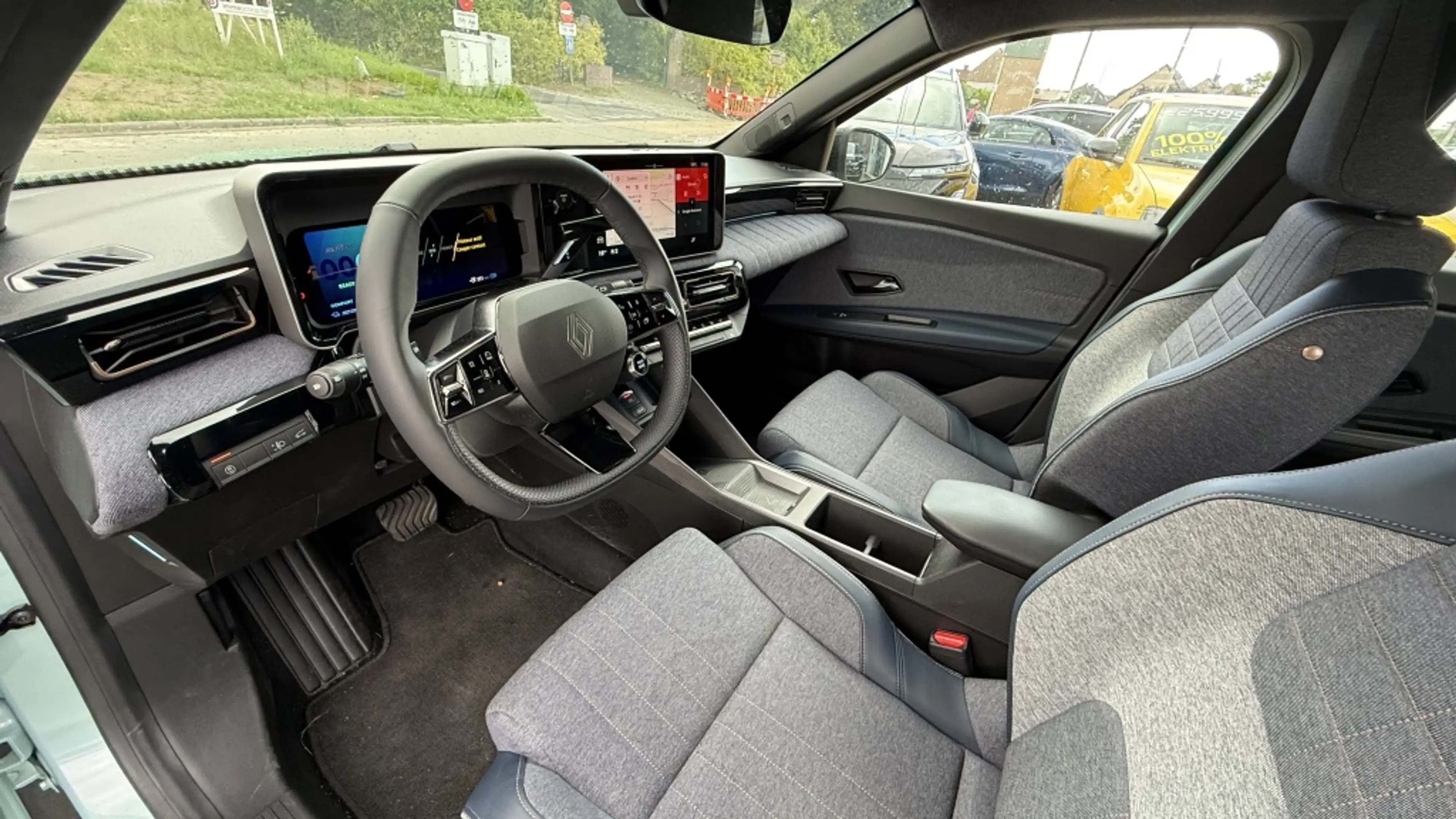 Renault R 4 Comfort Range Techno 52 kWh — photo 14