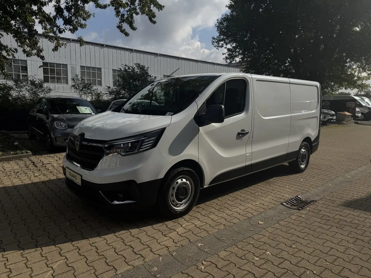 Renault Trafic Business+ L2H1 3,1t dCi 130 PS Blanc - 1