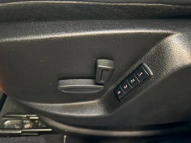 Ford S-Max view 9